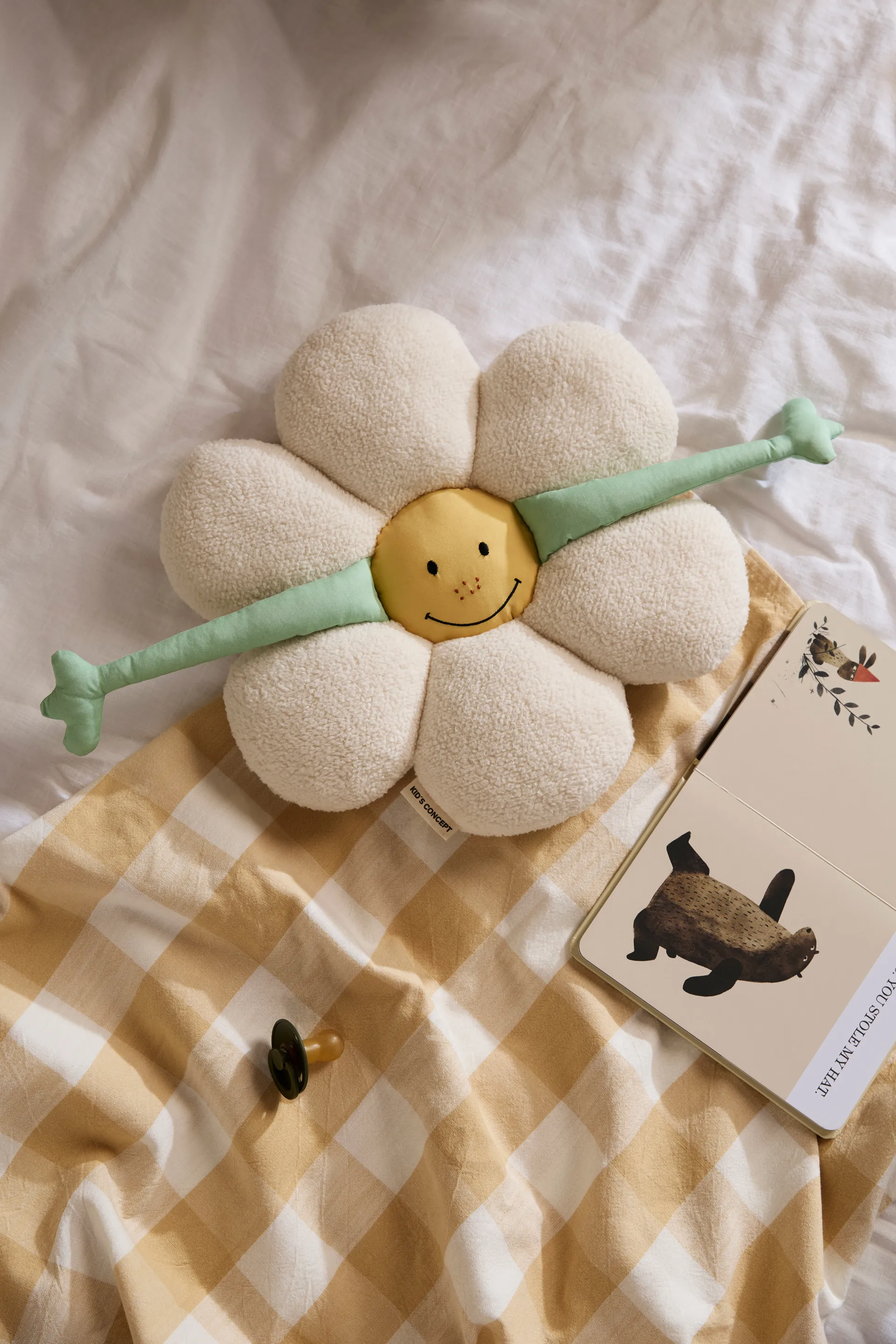Flower cushion, White-green-yellow Kid's Concept