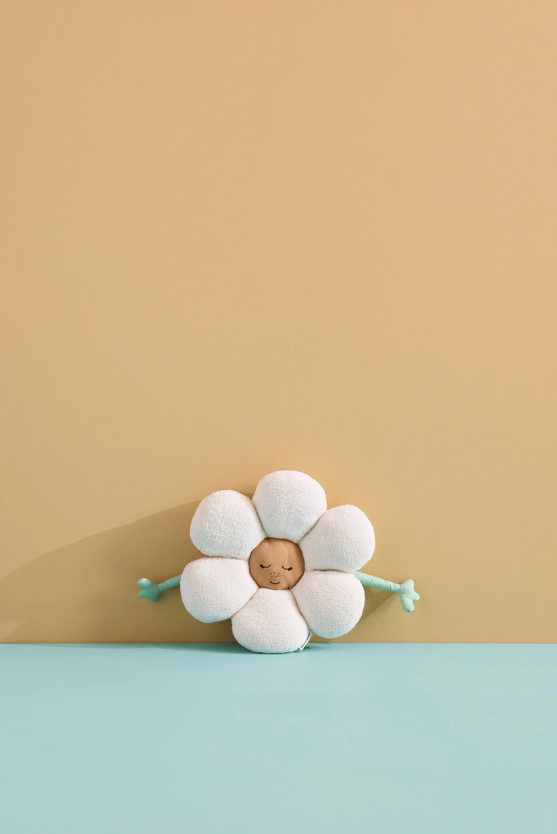 Flower cushion, White-green-yellow Kid's Concept