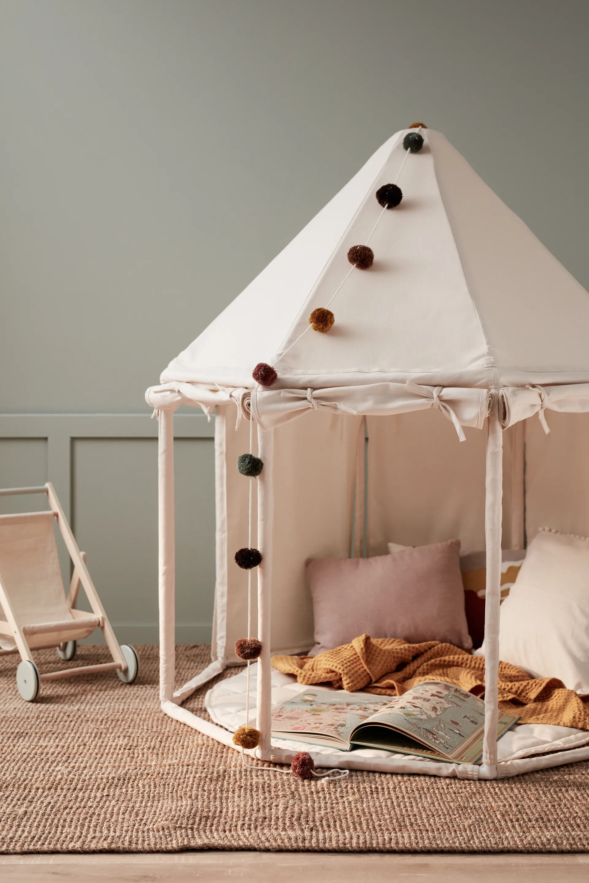 Kid's Base circus tent, Natural white Kid's Concept