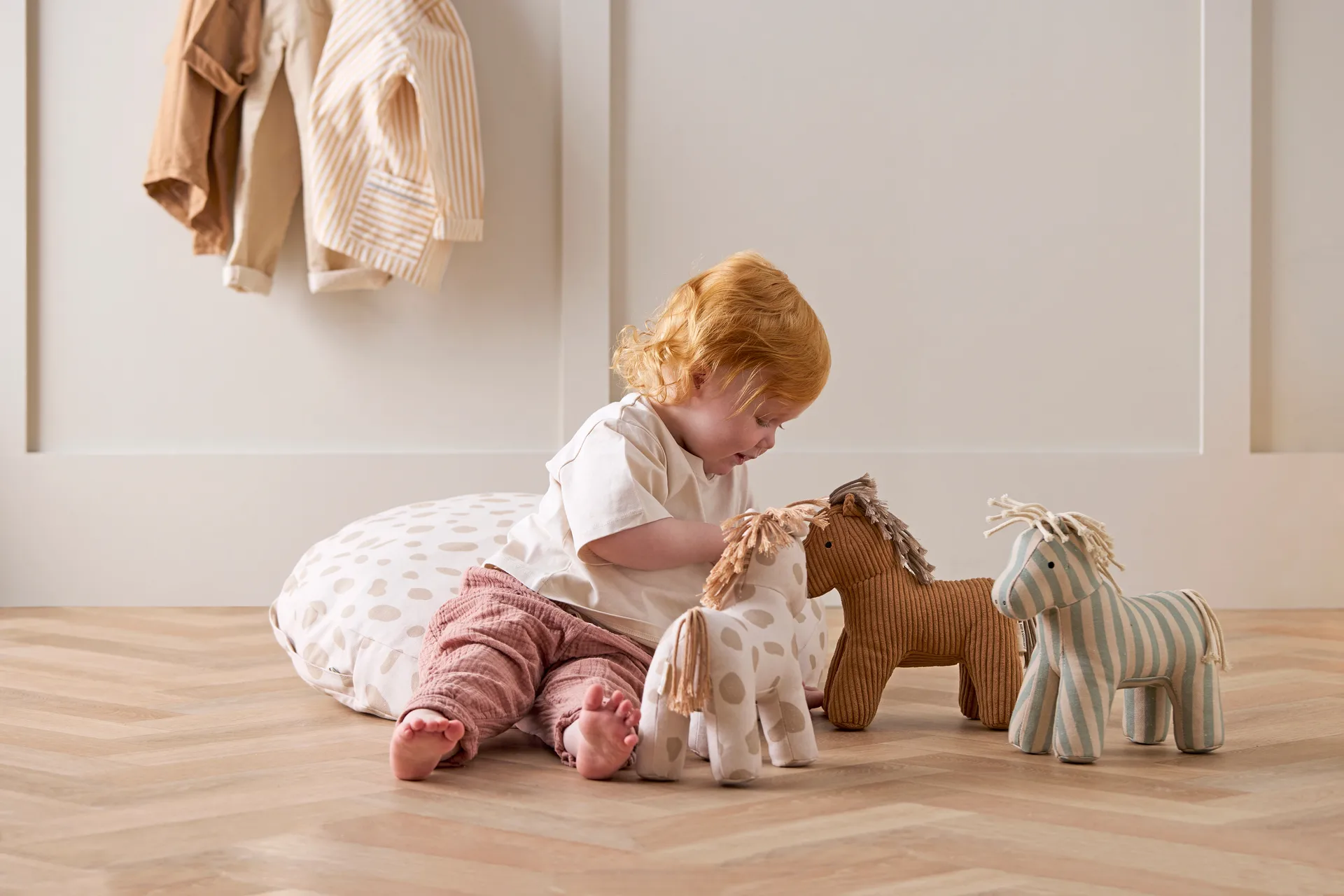 Kid's Base floor cushion Ø60 cm, Dotted Kid's Concept