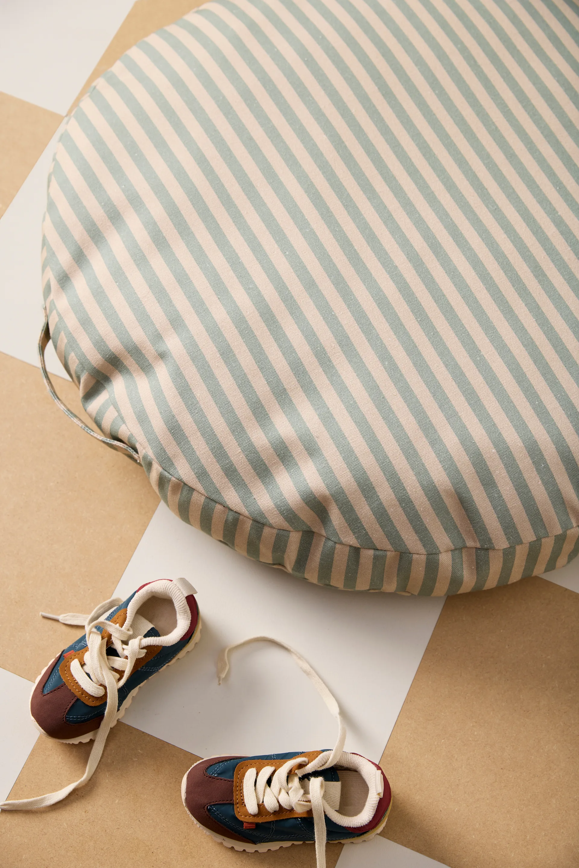 Kid's Base floor cushion Ø60 cm, Rand Kid's Concept