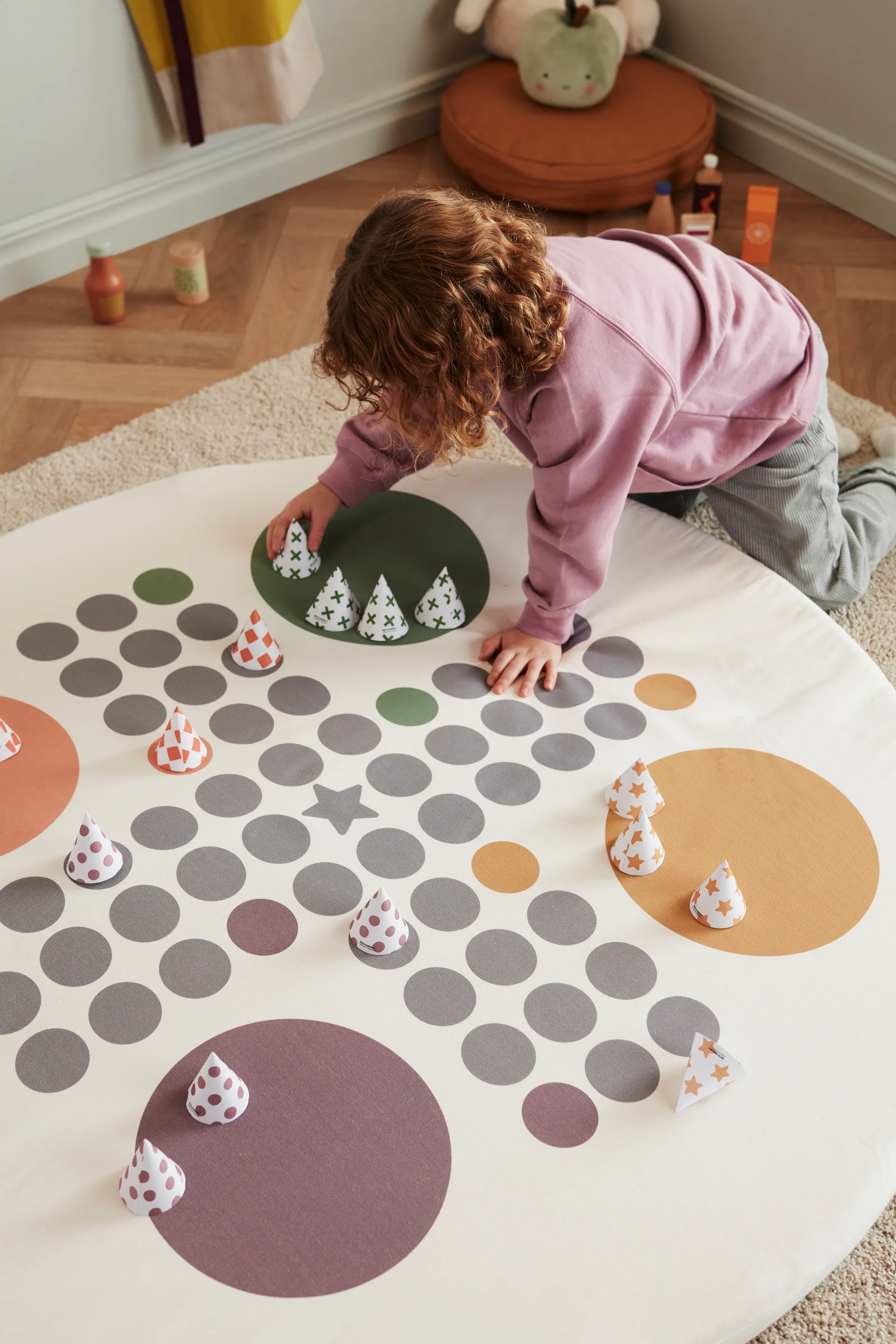 Kid's Base play mat Ludo Ø110 cm, White Kid's Concept