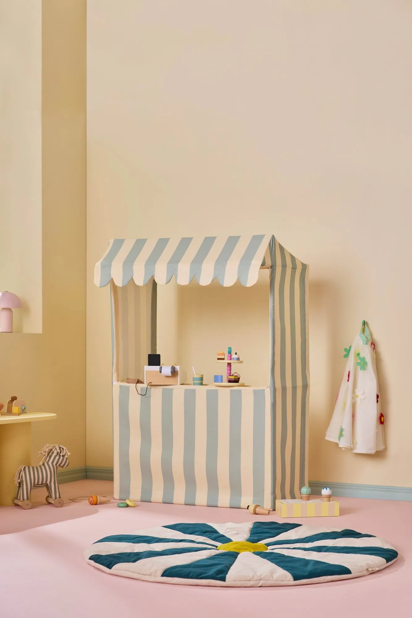 Kid's Concept market stall, Blue-green Kid's Concept