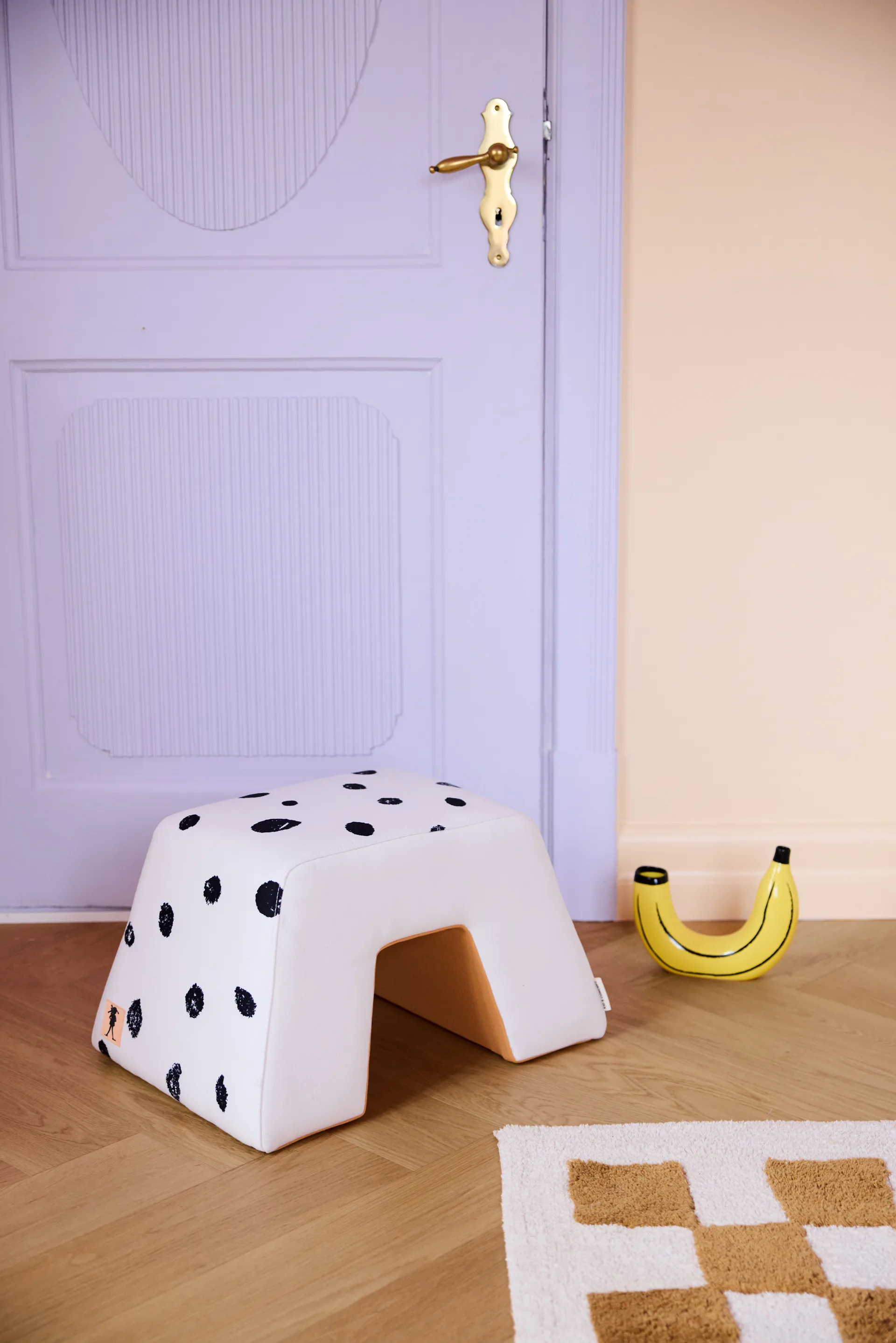 Pippi stool, White-orange Kid's Concept
