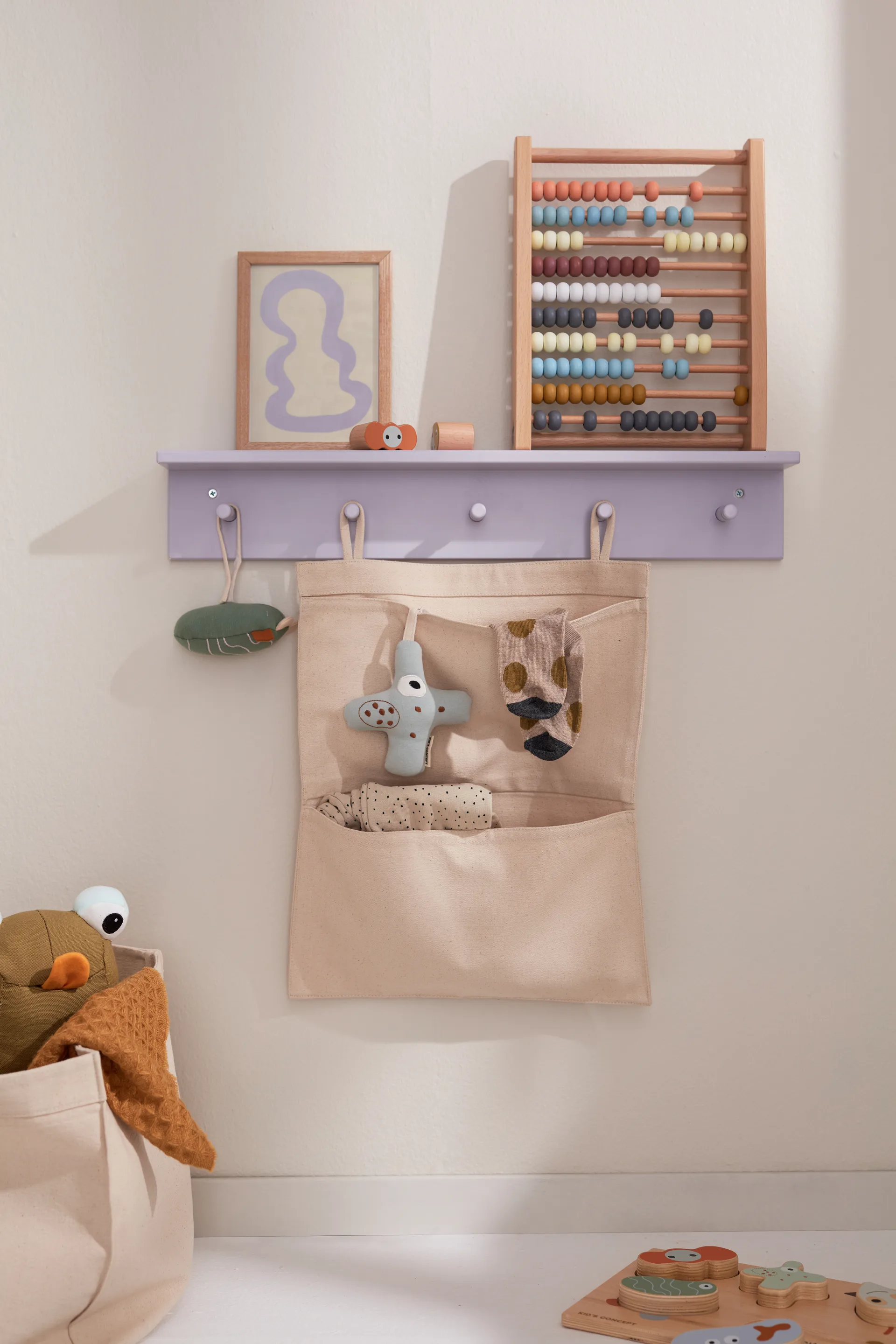 Star shelf with hooks, Purple Kid's Concept