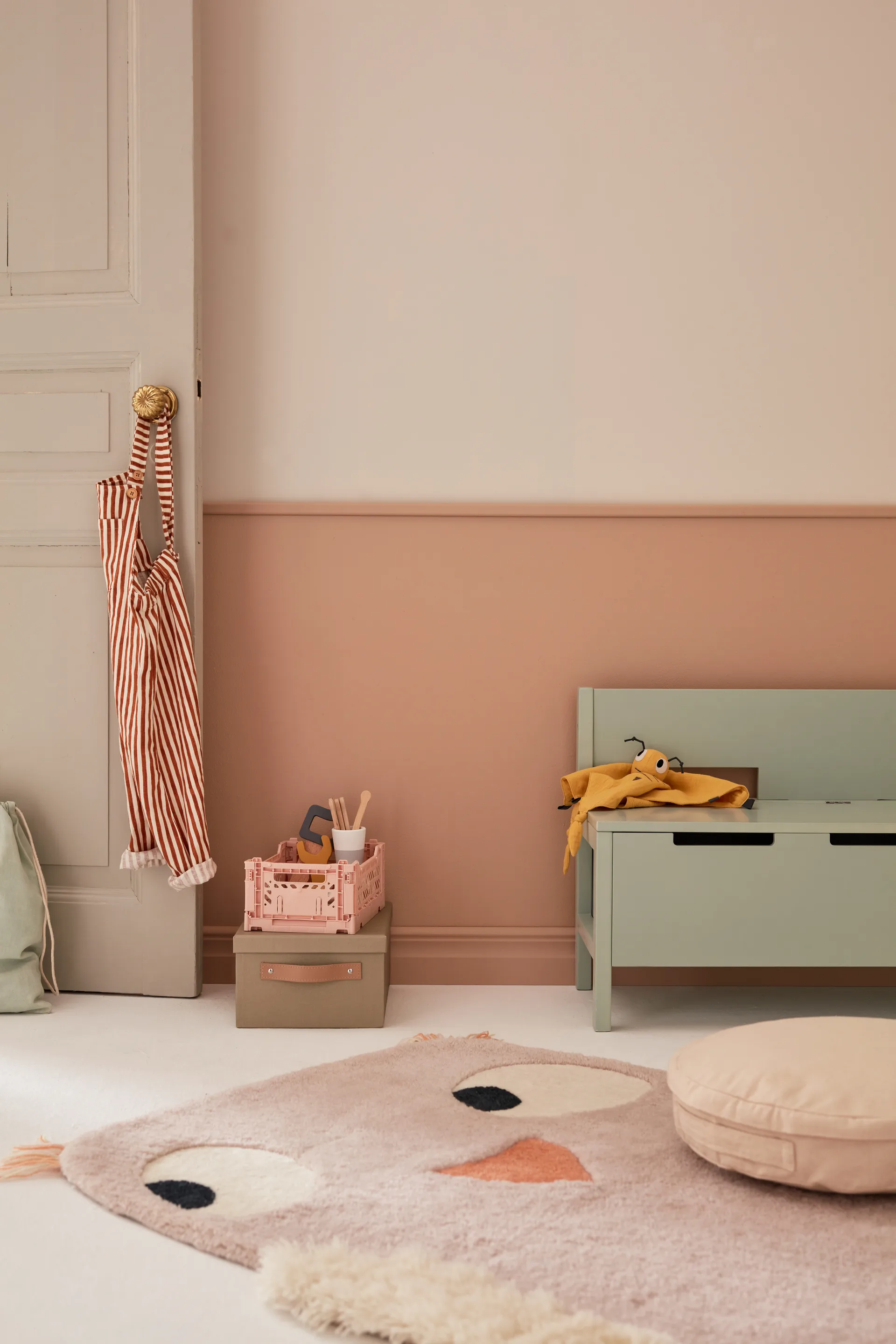 Star sofa with storage, Light-green Kid's Concept