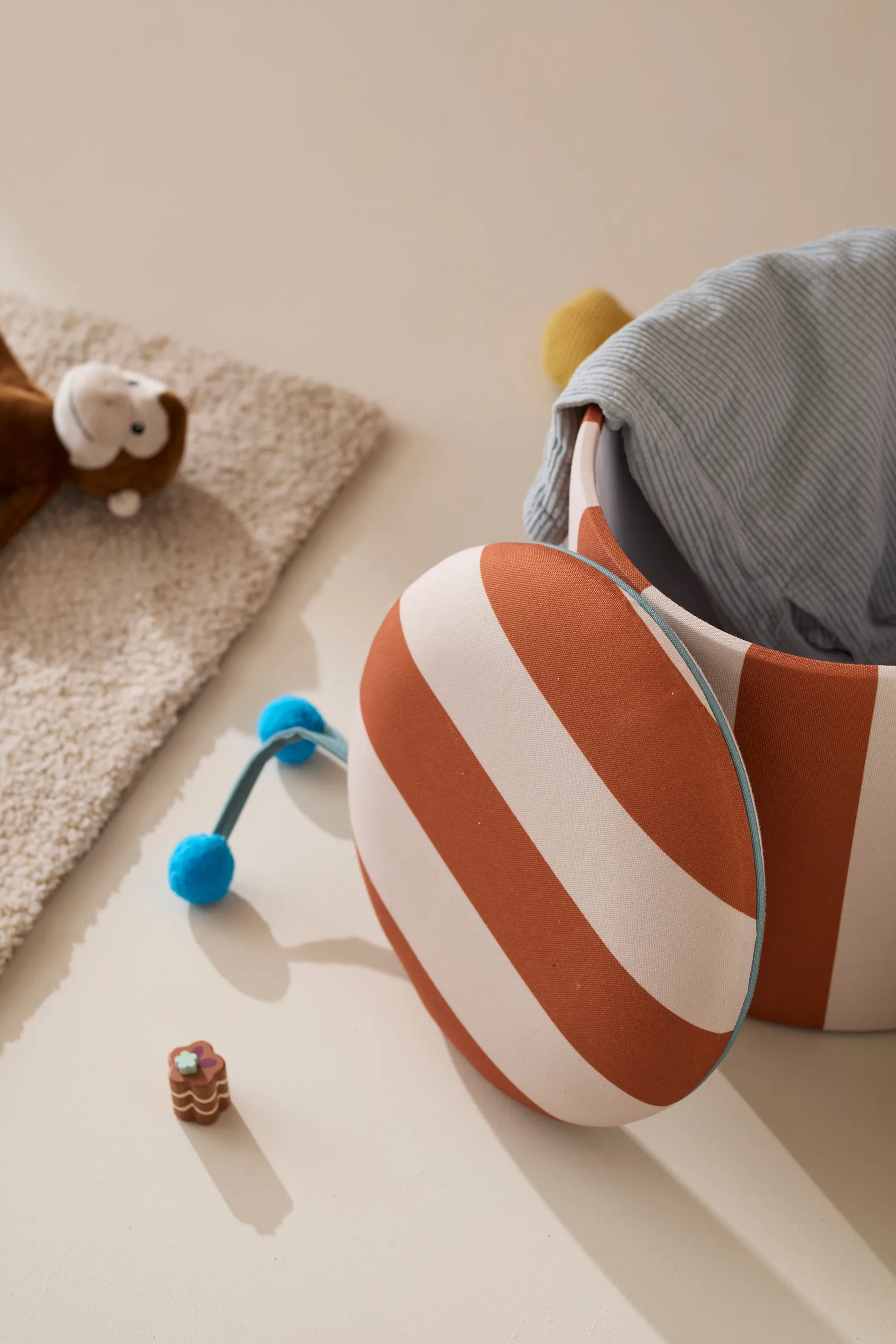 Storage cylinder pouf, Brown, Ø40x30.5 cm Kid's Concept