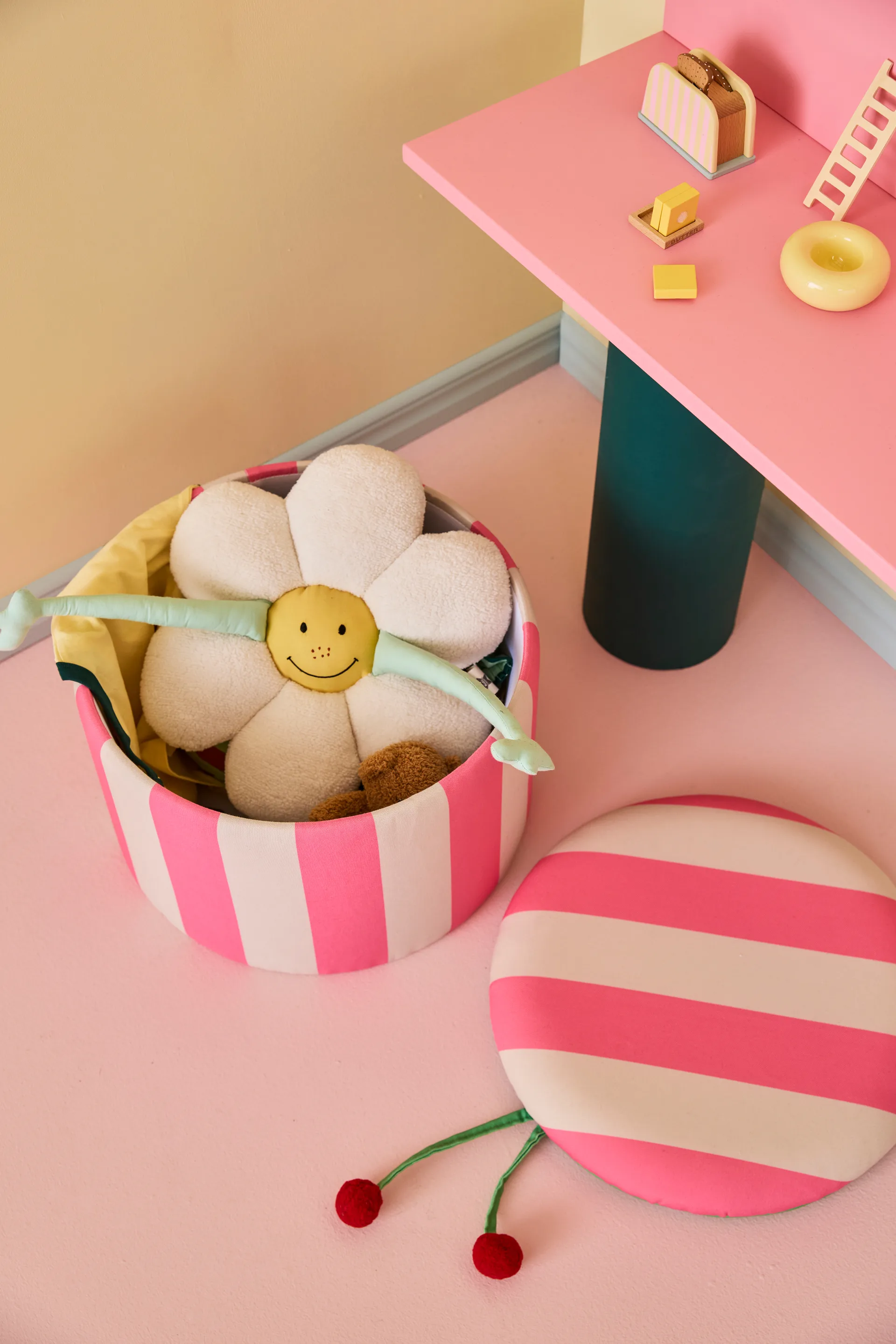 Storage cylinder pouf, Pink, Ø40x30.5 cm Kid's Concept