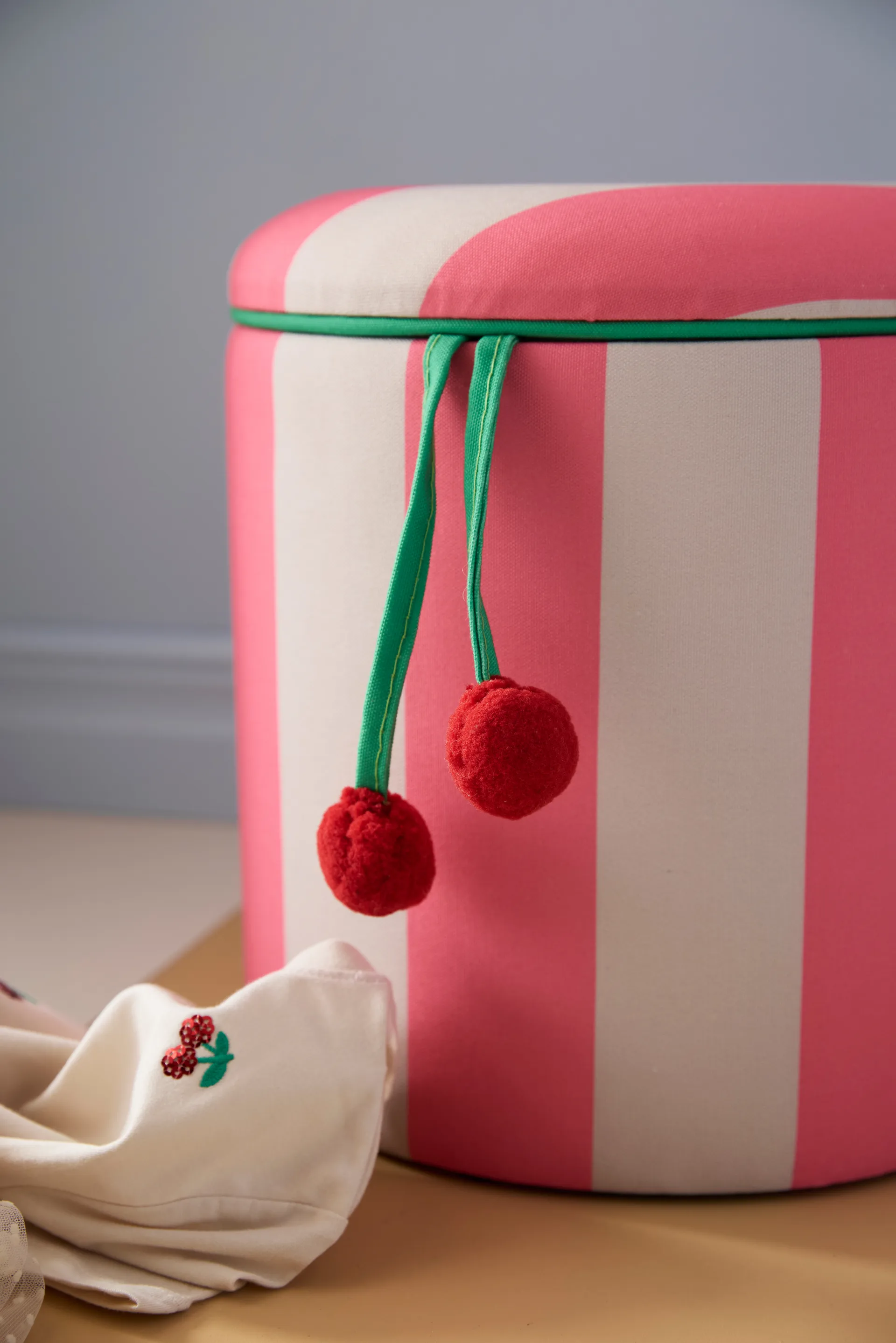 Storage cylinder pouf, Pink, Ø40x30.5 cm Kid's Concept