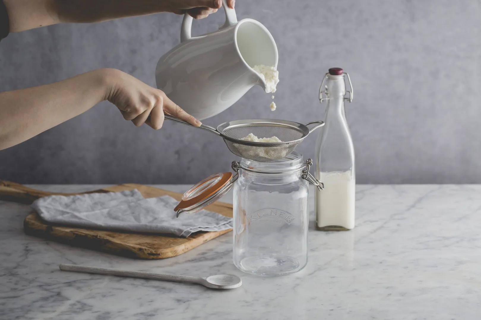 Kilner round preserving jar, Clear-gold, 1 L Kilner