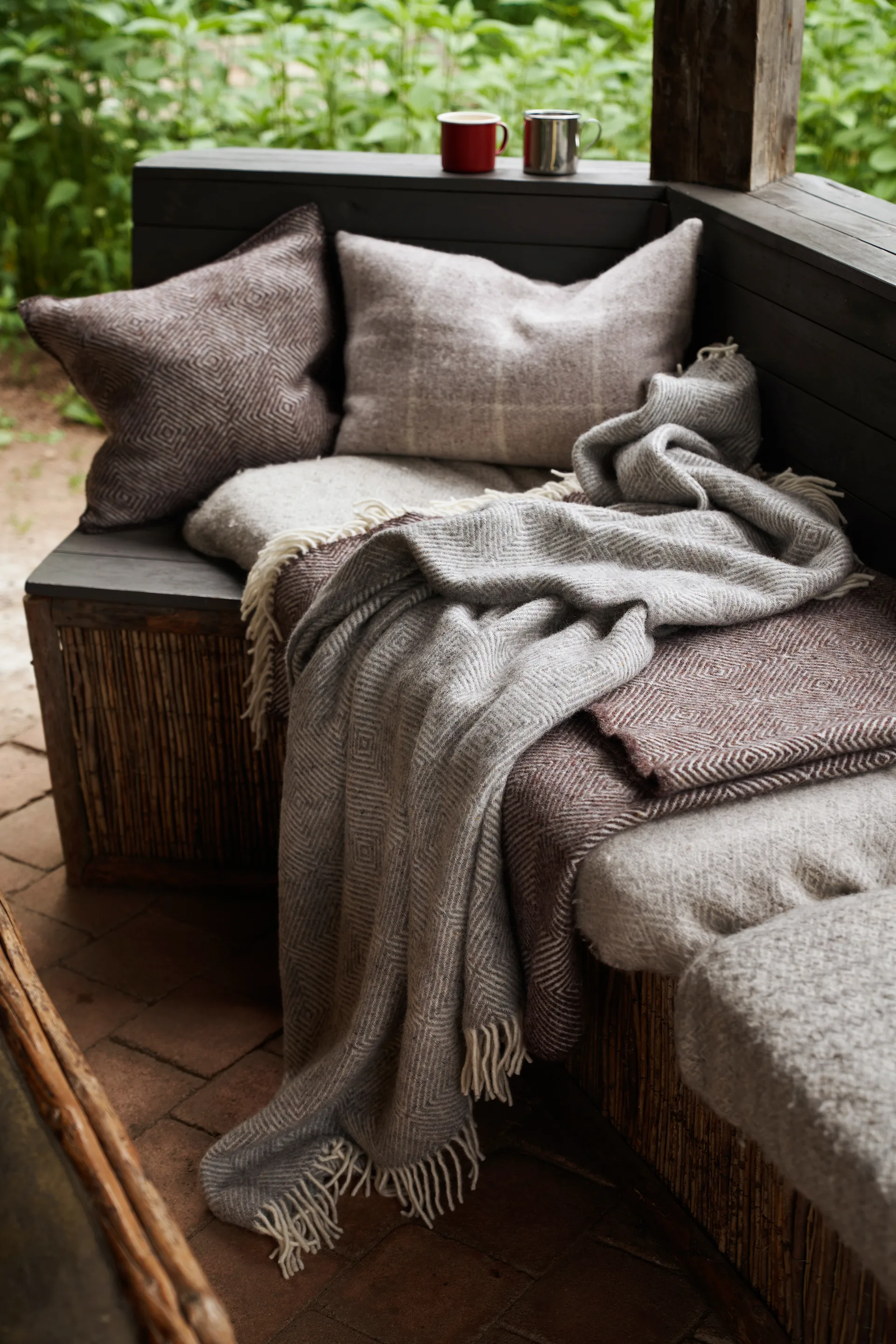 Gooseye wool throw 130x200 cm, Grey Klippan Yllefabrik
