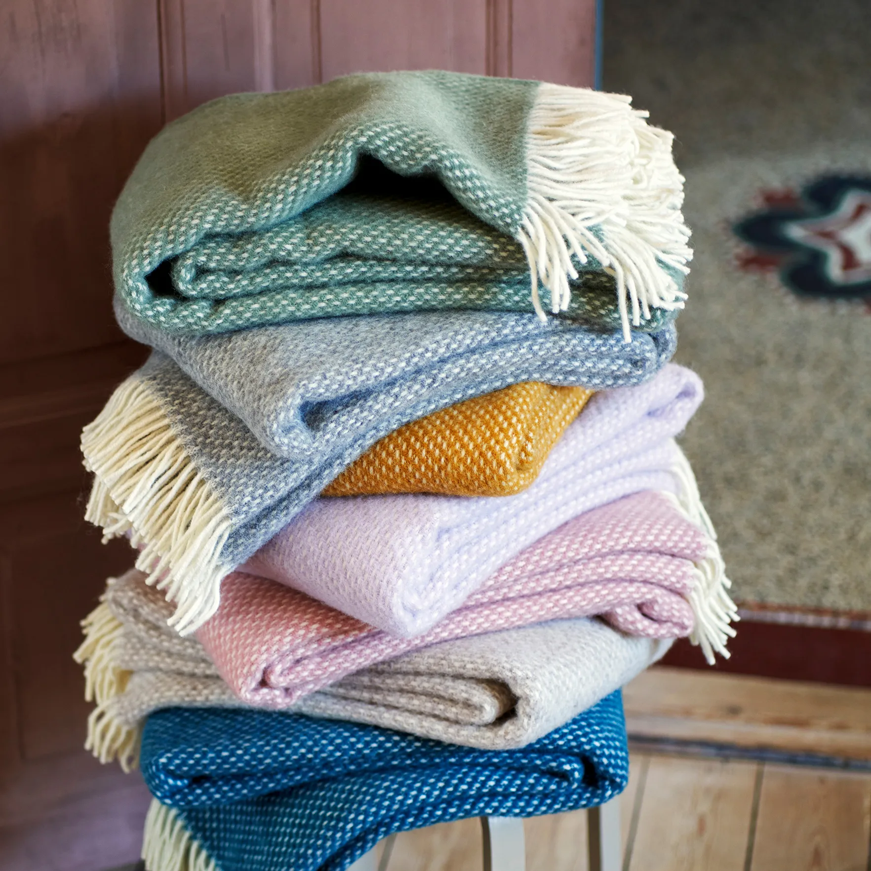 Preppy throw, dusty green Klippan Yllefabrik