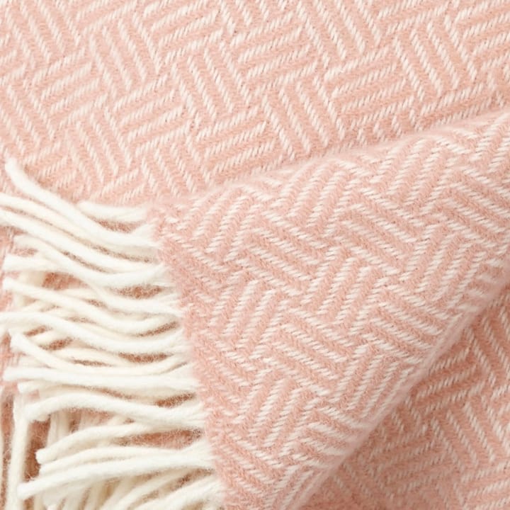 Samba wool throw - rose cloud - Klippan Yllefabrik