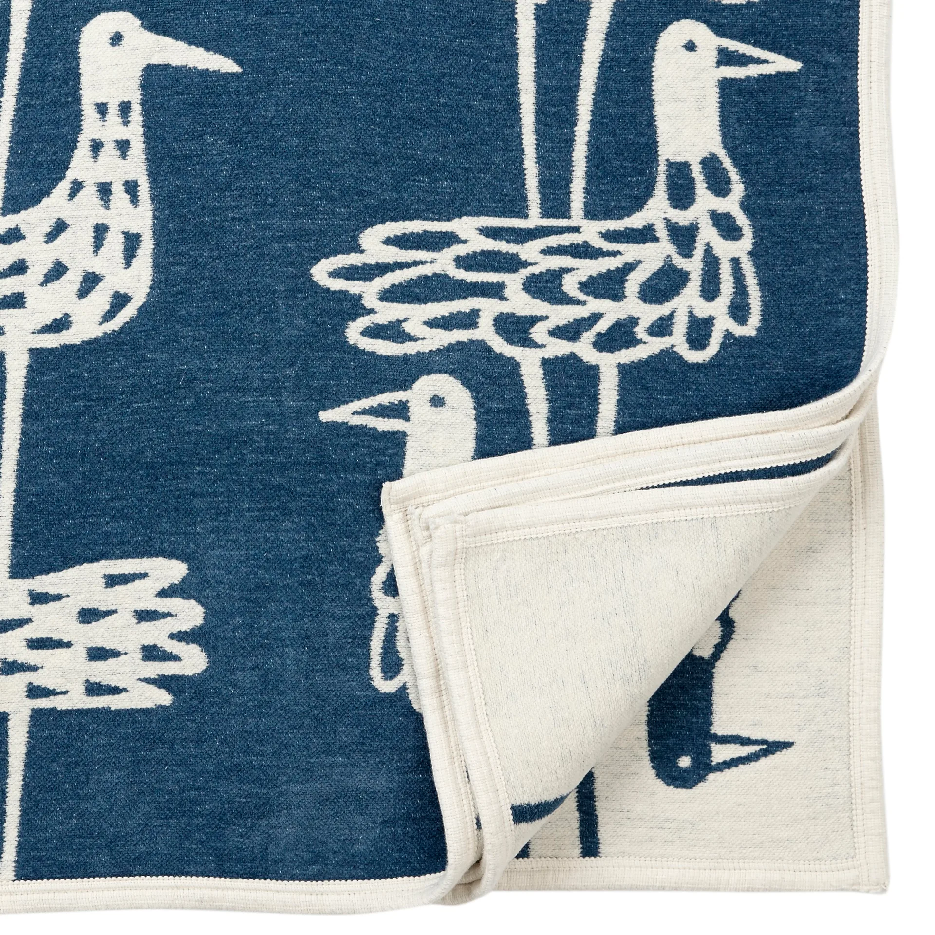 Shore birds chenille blanket, blue Klippan Yllefabrik