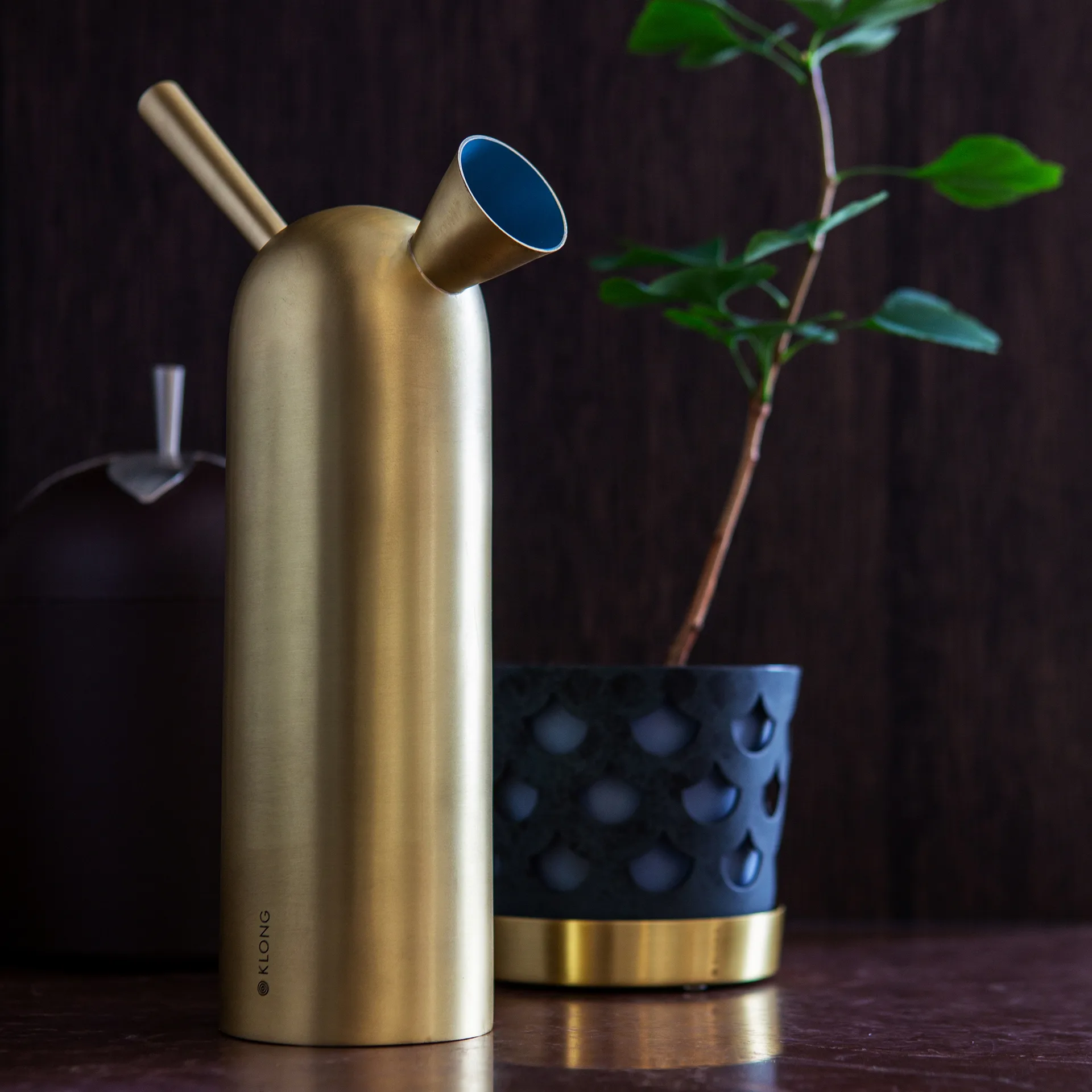 Svante watering can, brass KLONG