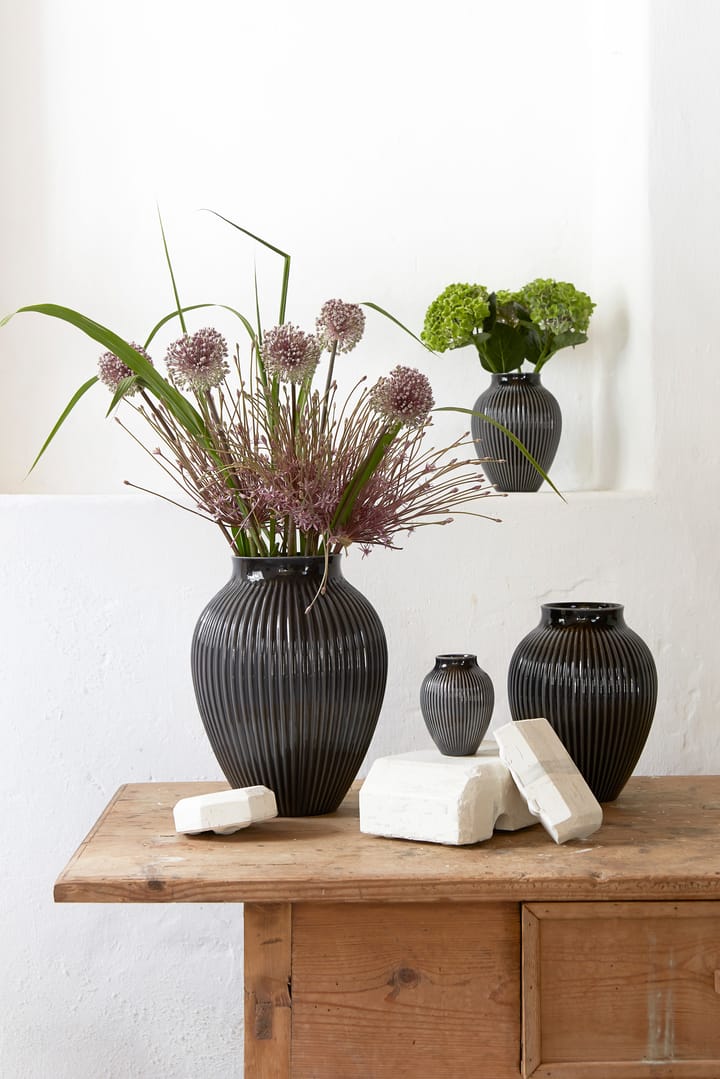 Knabstrup vase ribbed 20 cm - Black - Knabstrup Keramik