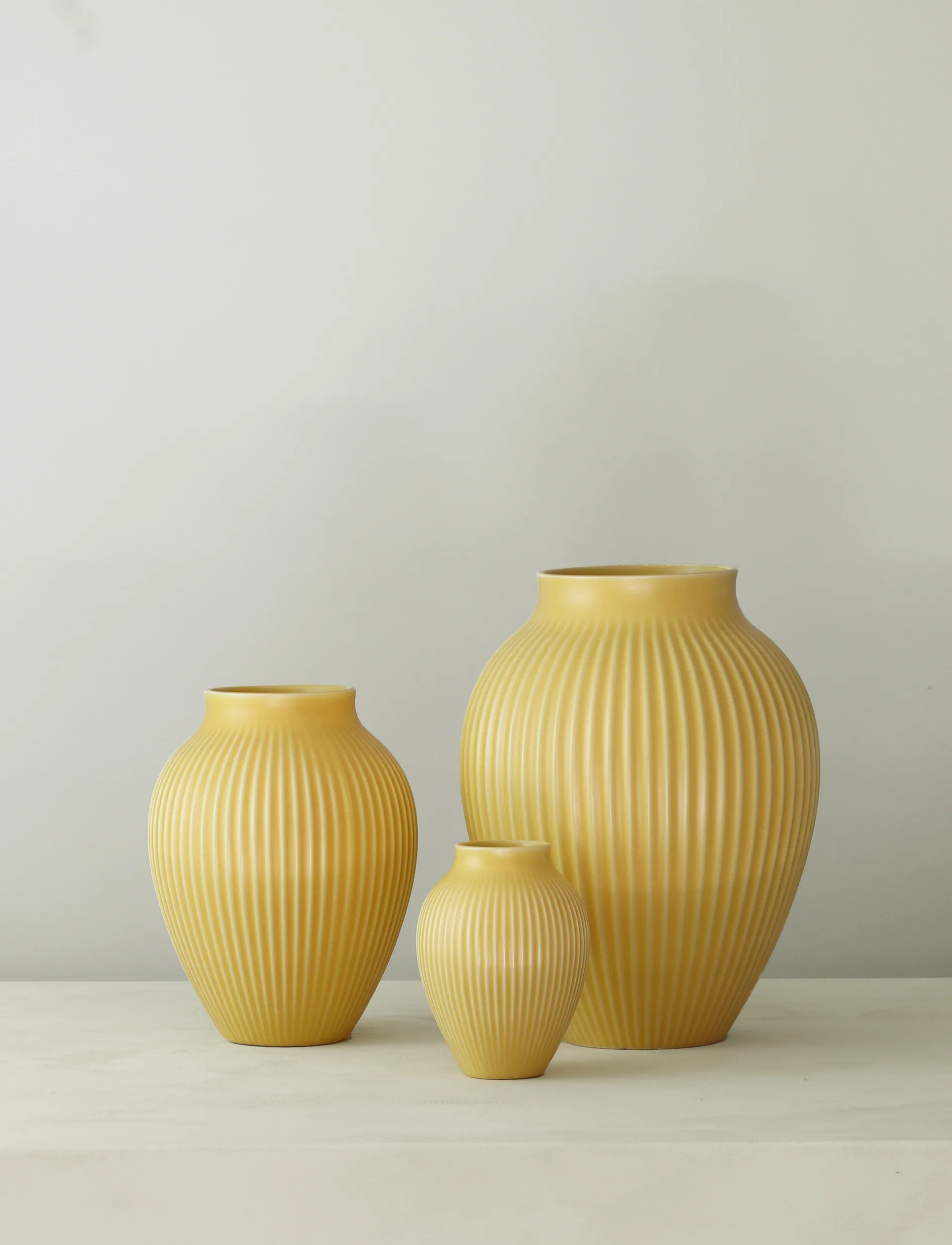 Knabstrup vase ribbed 20 cm, Yellow Knabstrup Keramik