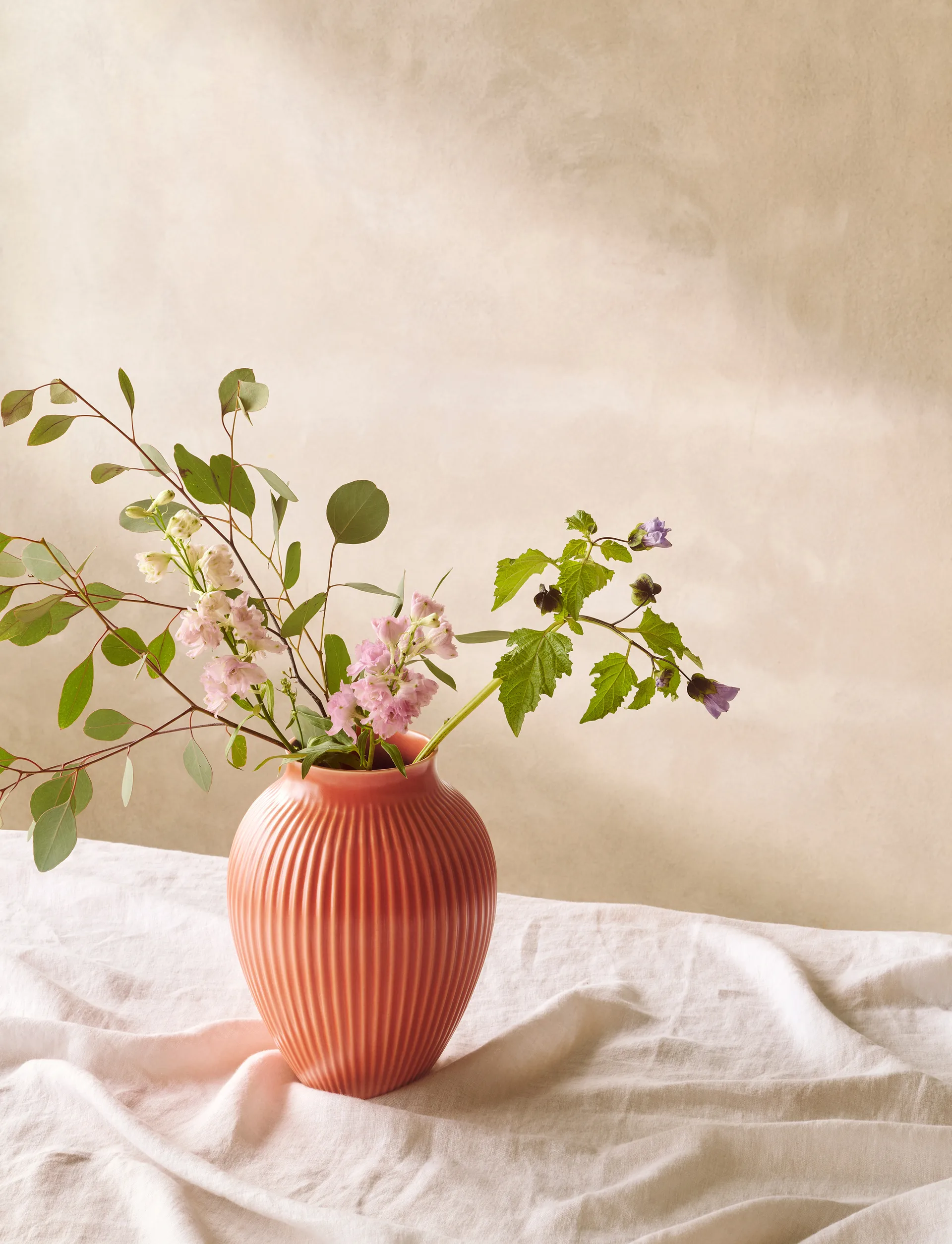 Knabstrup vase ribbed 27 cm, Coral Knabstrup Keramik