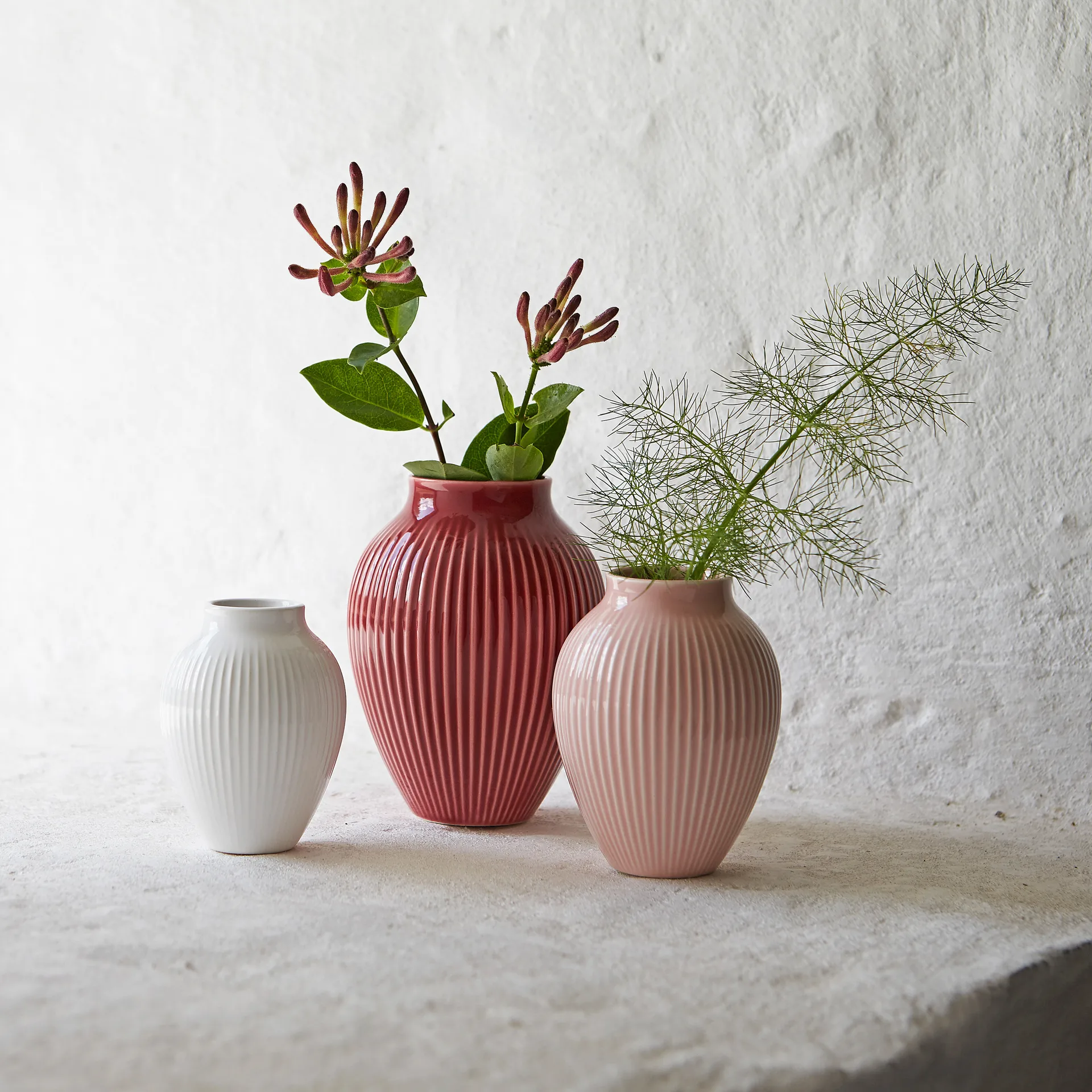 Knabstrup vase ribbed 3-pack, bordeaux-pink-white Knabstrup Keramik
