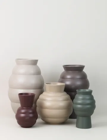 Tortus Archie vase No3 26.5 cm - Dark sand - Knabstrup Keramik
