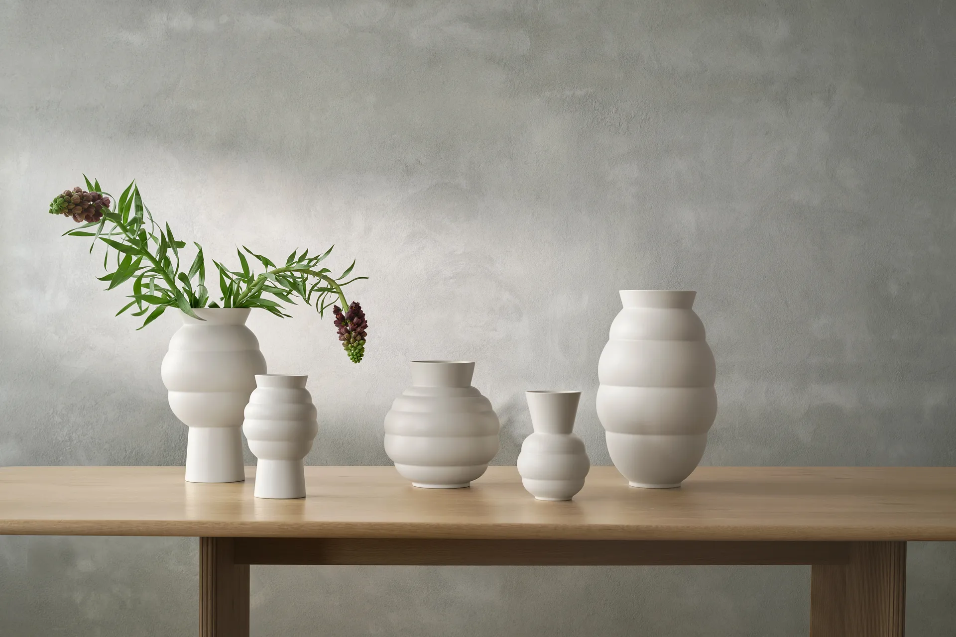 Tortus Archie vase No5 41.5 cm, White Knabstrup Keramik