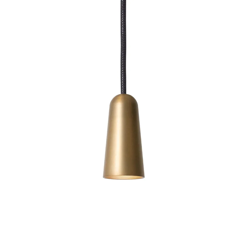 Konsthantverk Massiv pendant Raw brass, round | Scandinavian Design | Pendant lamps | Gold-coloured