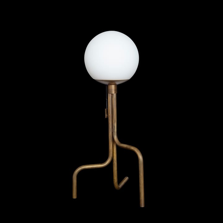 Strapatz table lamp - Raw brass/matte white - Konsthantverk