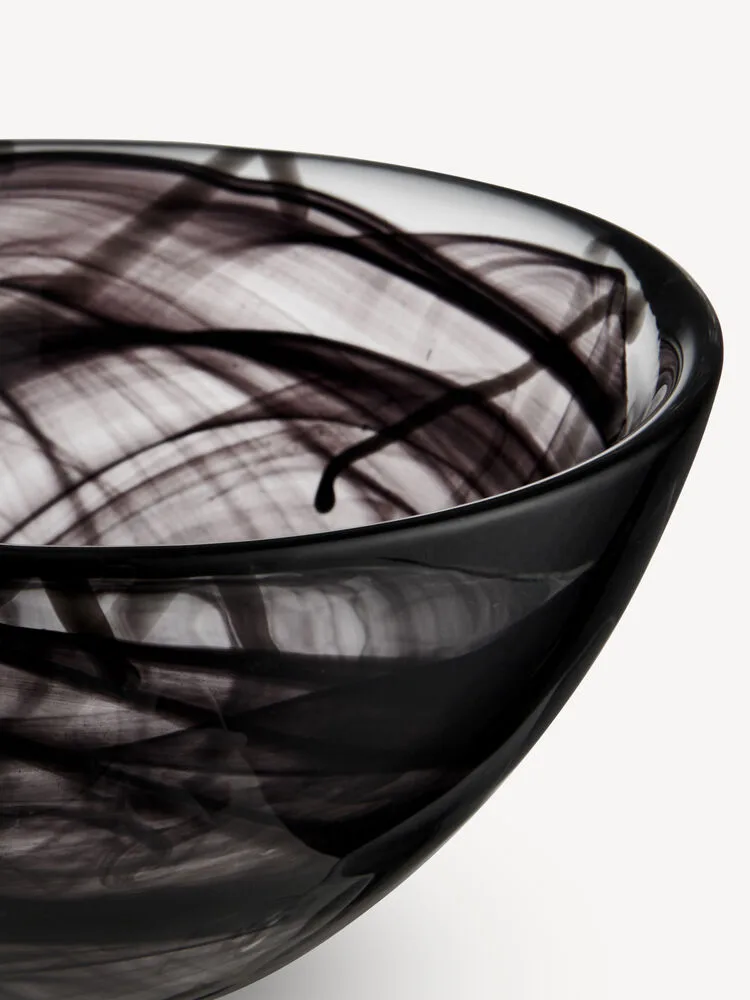 Contrast bowl 160 mm, Black-black Kosta Boda