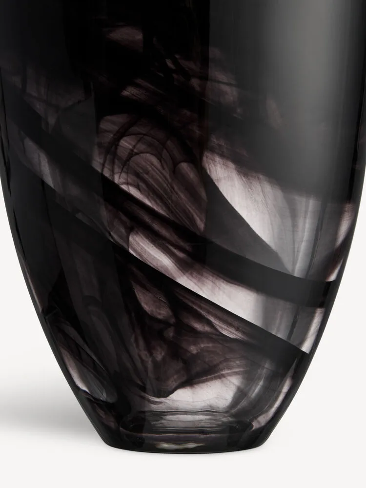 Contrast vase 200 mm, Black-black Kosta Boda
