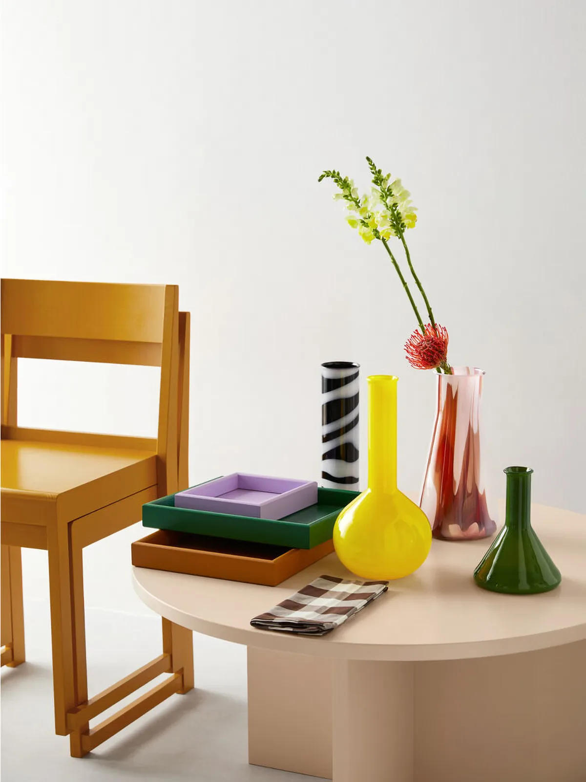 Lab cylinder vase 30 cm, Black-white Kosta Boda