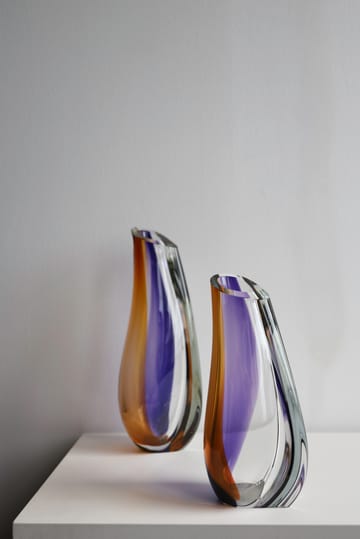 Orchid vase 280 mm - Purple-bärnsten - Kosta Boda