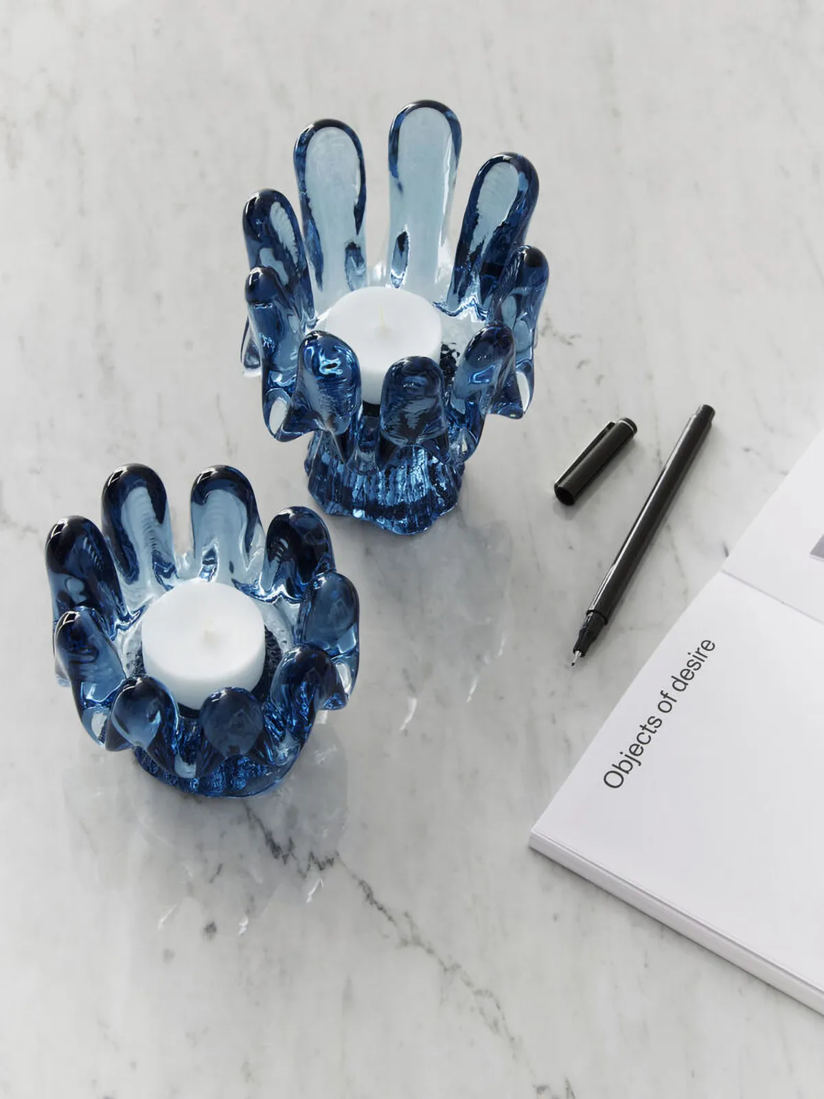 Sunflower candle holder circular glass 11.5 cm, Blue Kosta Boda