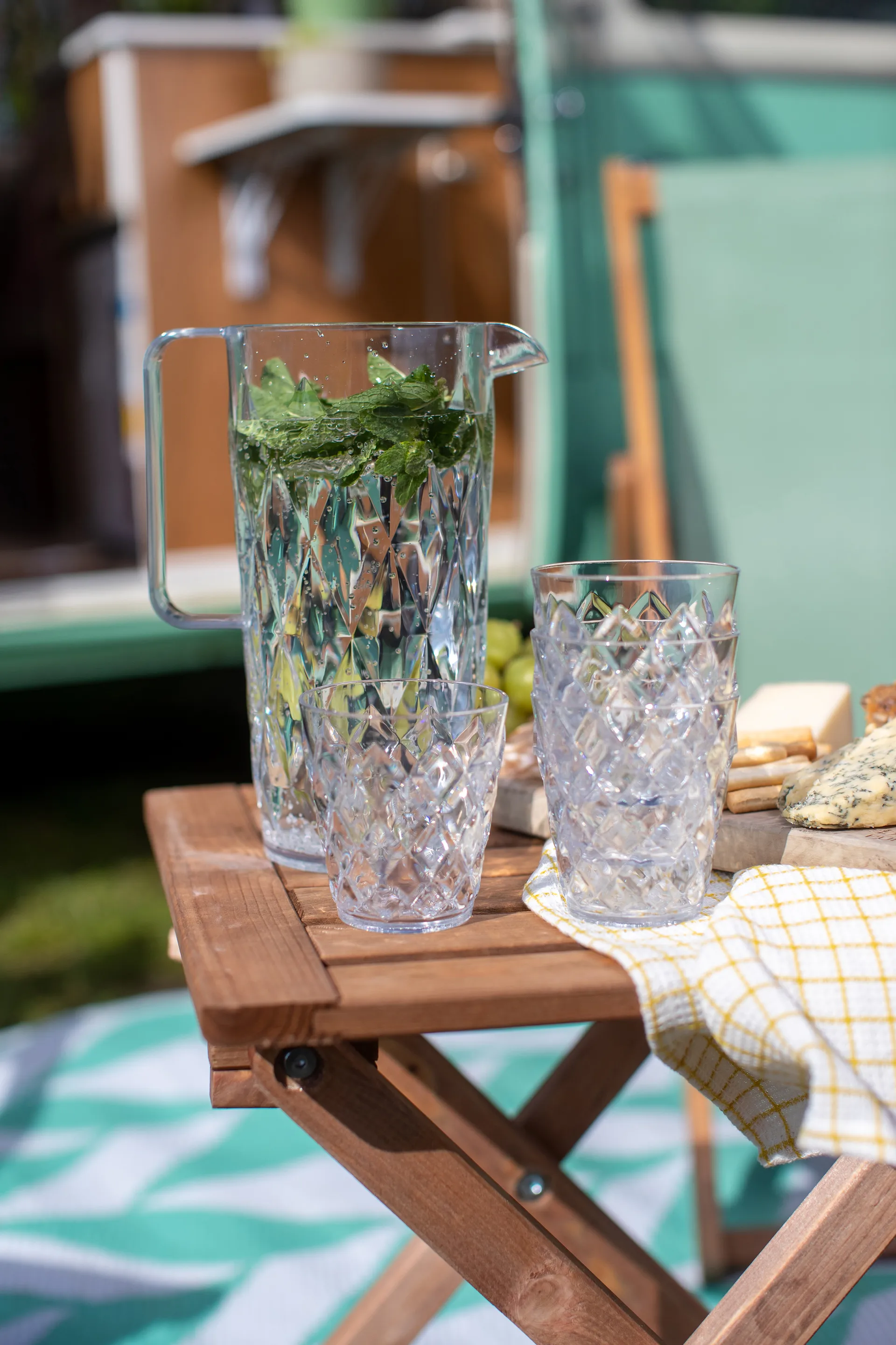 Crystal carafe incl 4 glasses, Crystal clear Koziol
