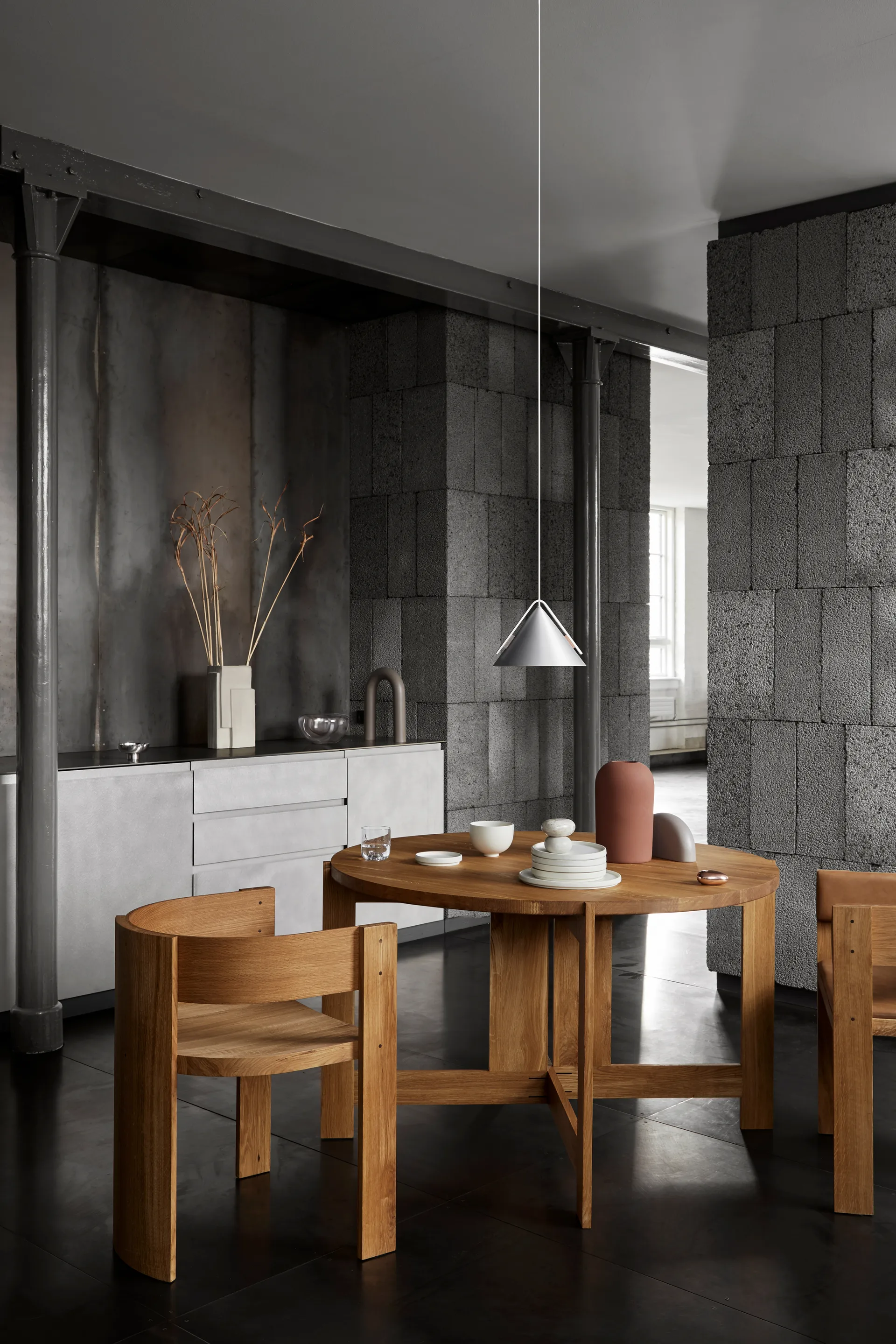 Collector dining table Ø120x74 cm, Warm lacquered oak Kristina Dam Studio