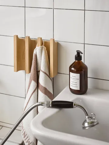 Column hanger - Warm oiled oak - Kristina Dam Studio