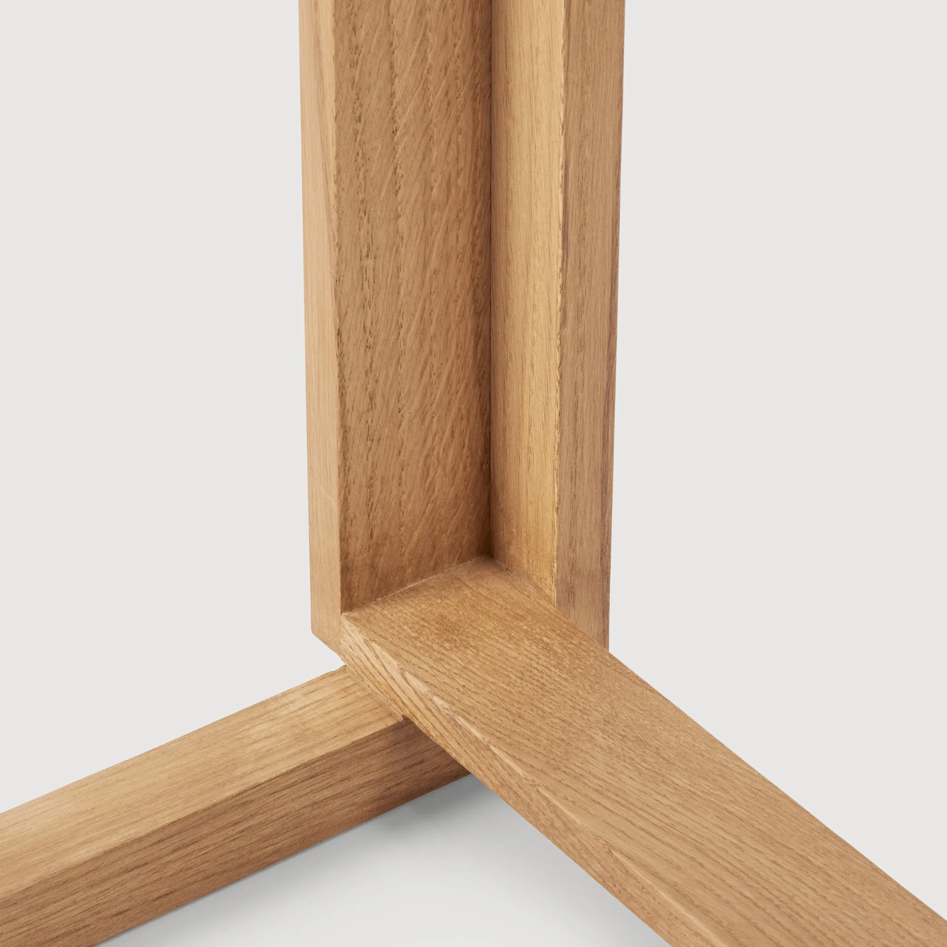 Outline bar stool 75 cm, Warm lacquered oak–brushed steel Kristina Dam Studio