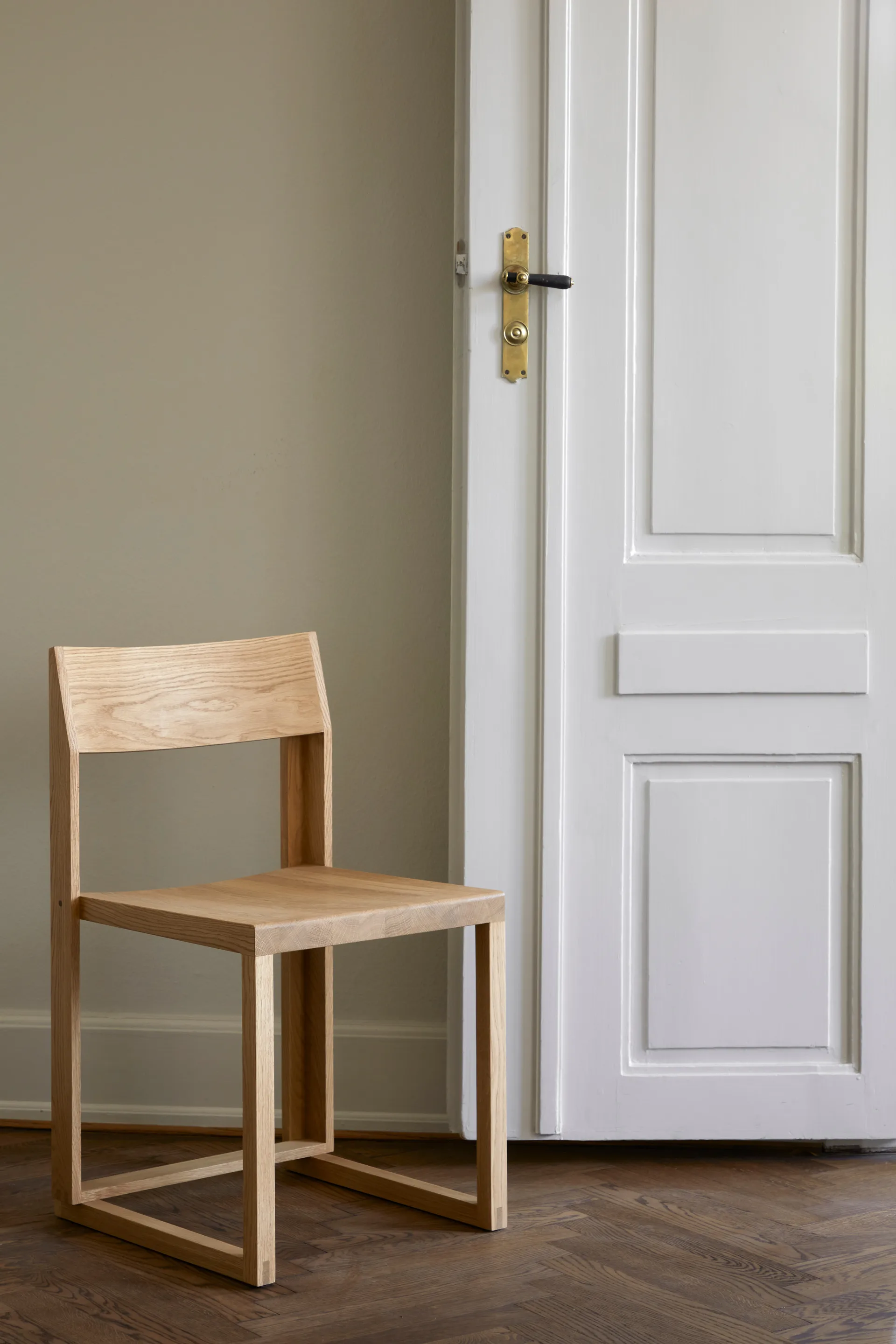 Outline chair, Warm lacquered oak-walnut Kristina Dam Studio