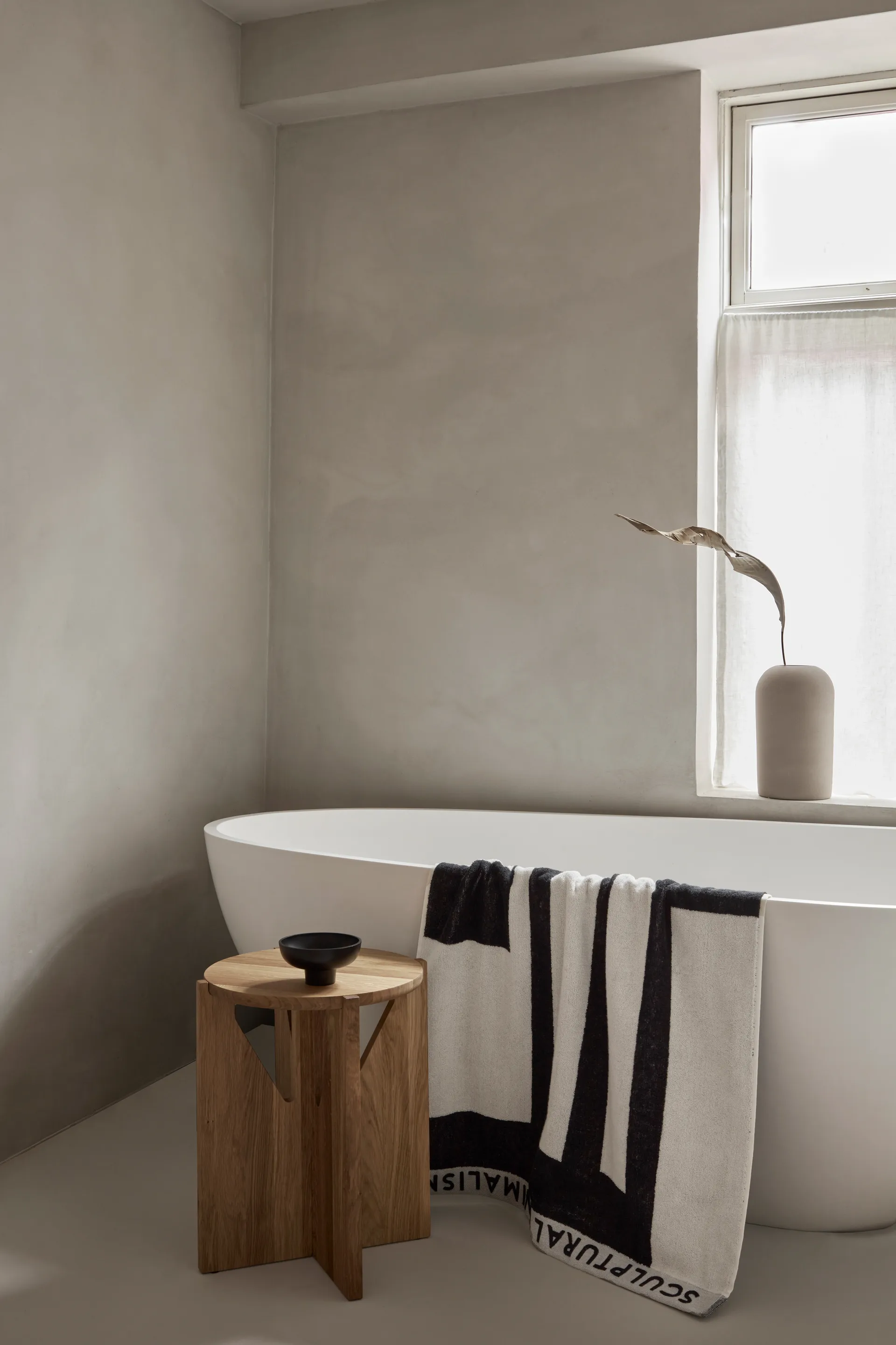 Simple round stool Ø36 cm, Warm lacquered oak Kristina Dam Studio