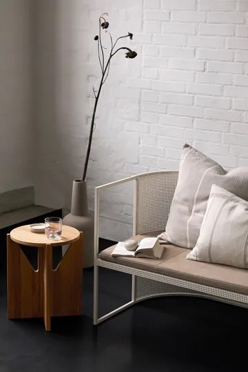 Simple stool Ø36 cm - Warm lacquered oak - Kristina Dam Studio