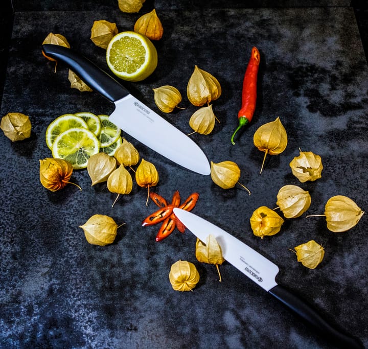 Kyocera FK ceramic skal/vegetable knife, 11 cm Kyocera