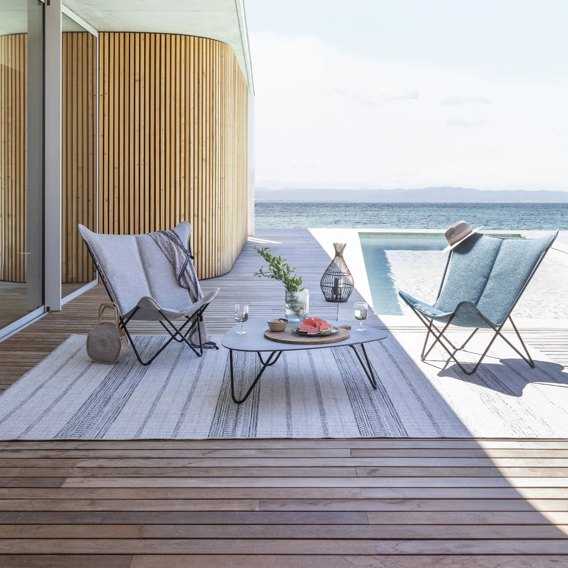 Sphinx sun lounger, Sunbrella Cobalt Lafuma