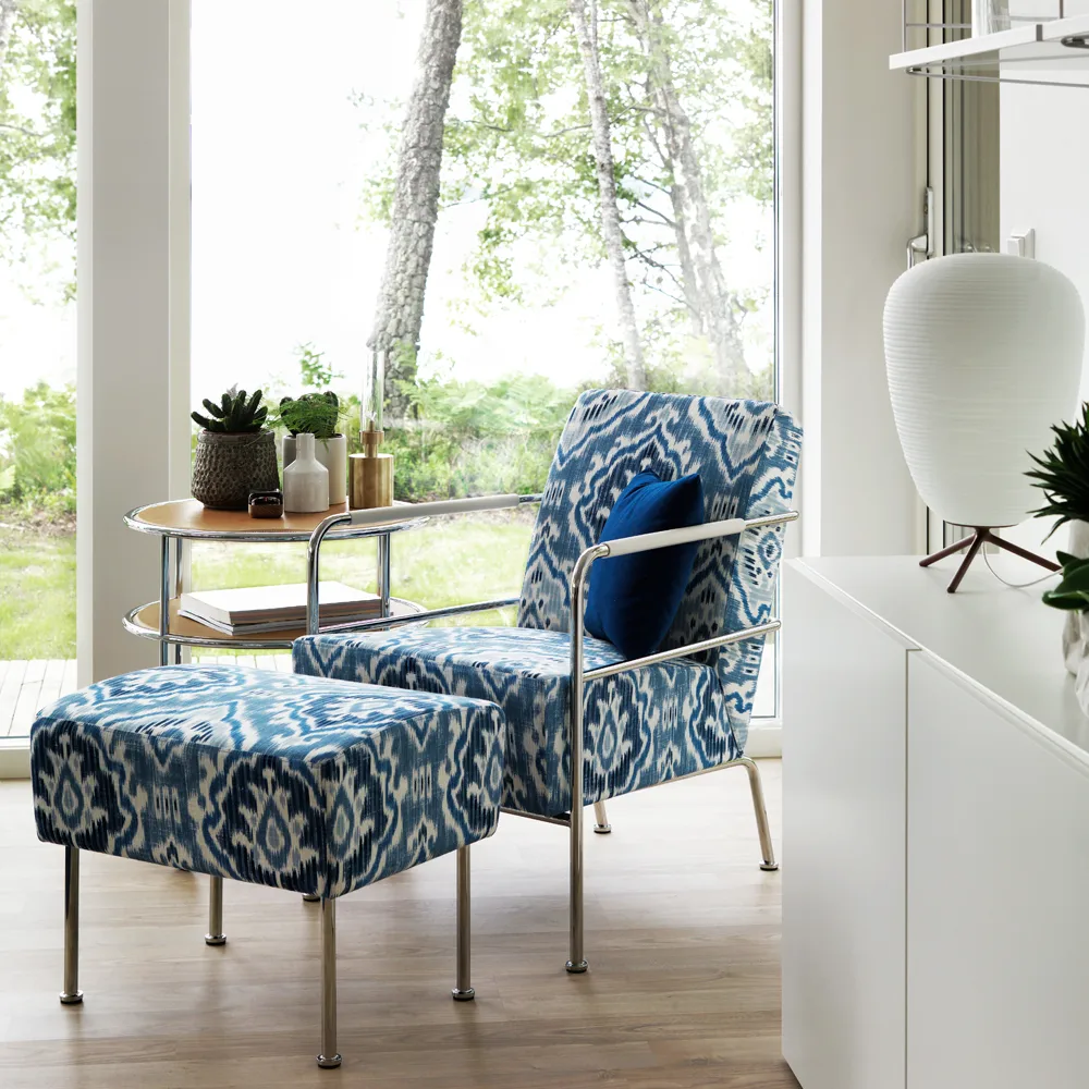 Cinema armchair, Elmo Nordic black-chrome Lammhults