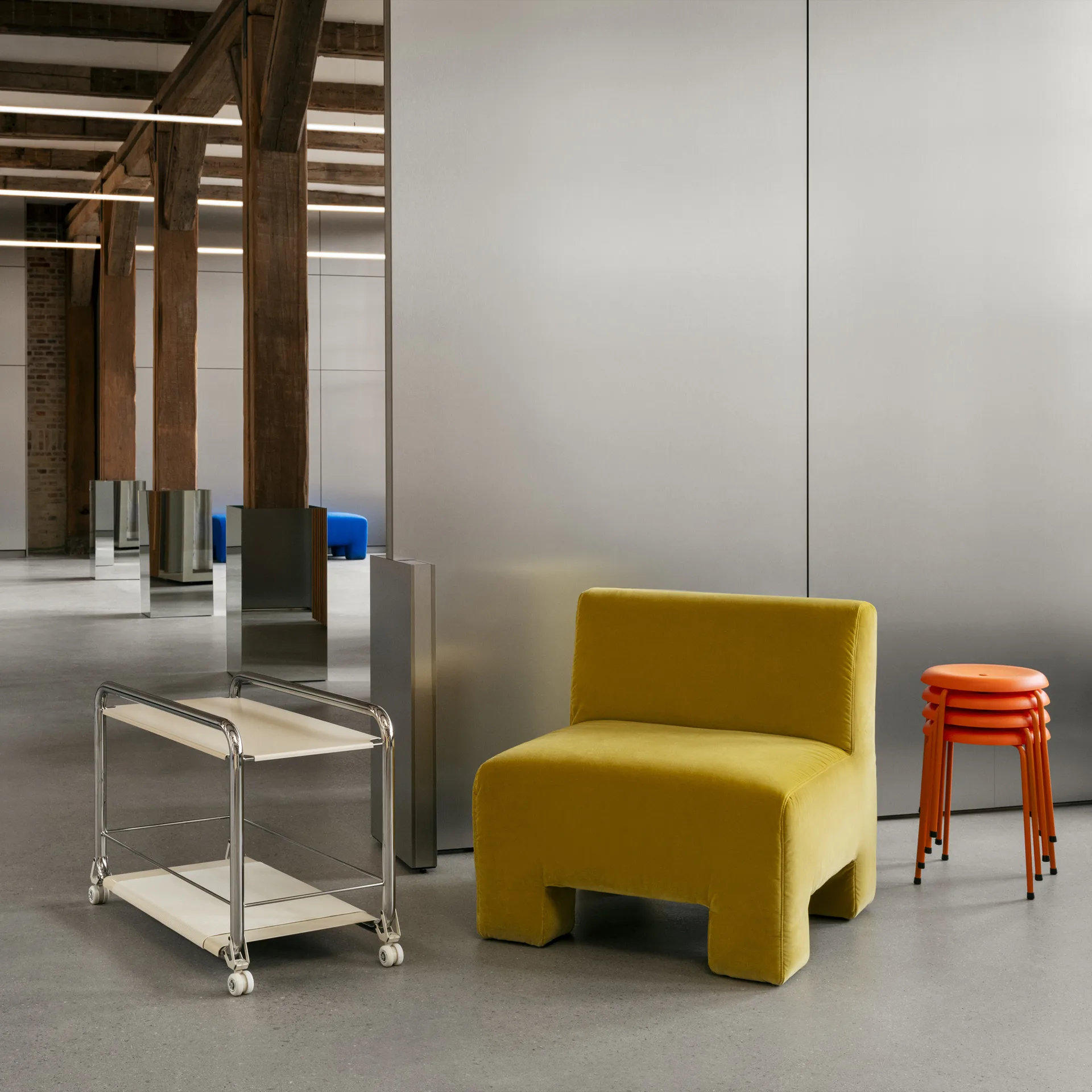 Tension trolley, Chrome-beige-beige leather rug Lammhults