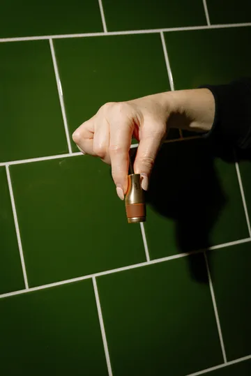 L'atelier du vin Le Trio bottle stoppers - Rose, silver and gold (matte) - L'Atelier du Vin