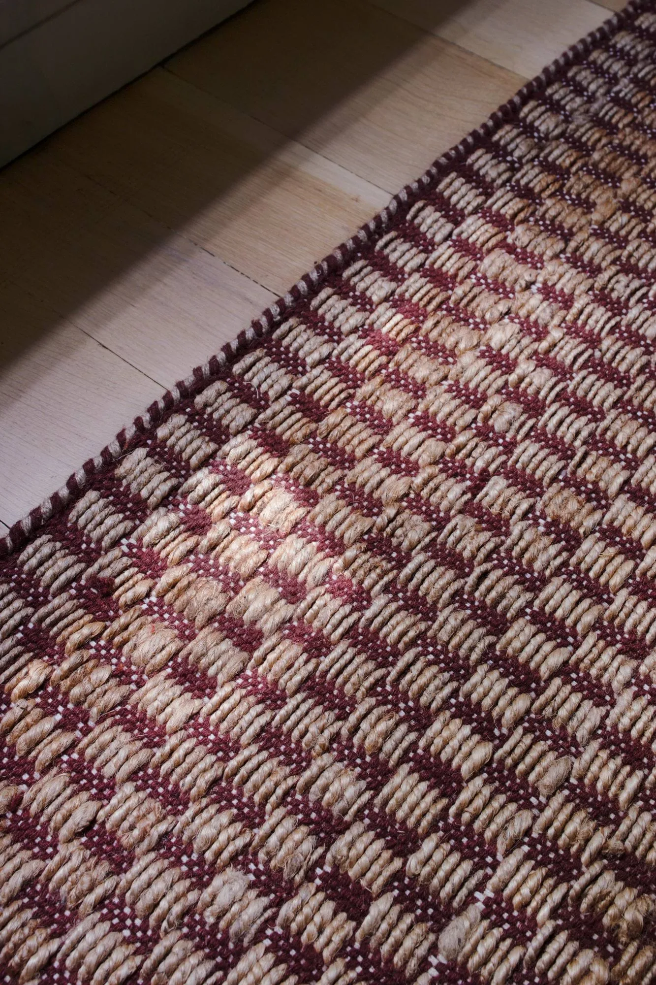 Barley jute rug, Burgundy, 75x240 cm Layered Barley jute rug, Burgundy, 75x240 cm Layered