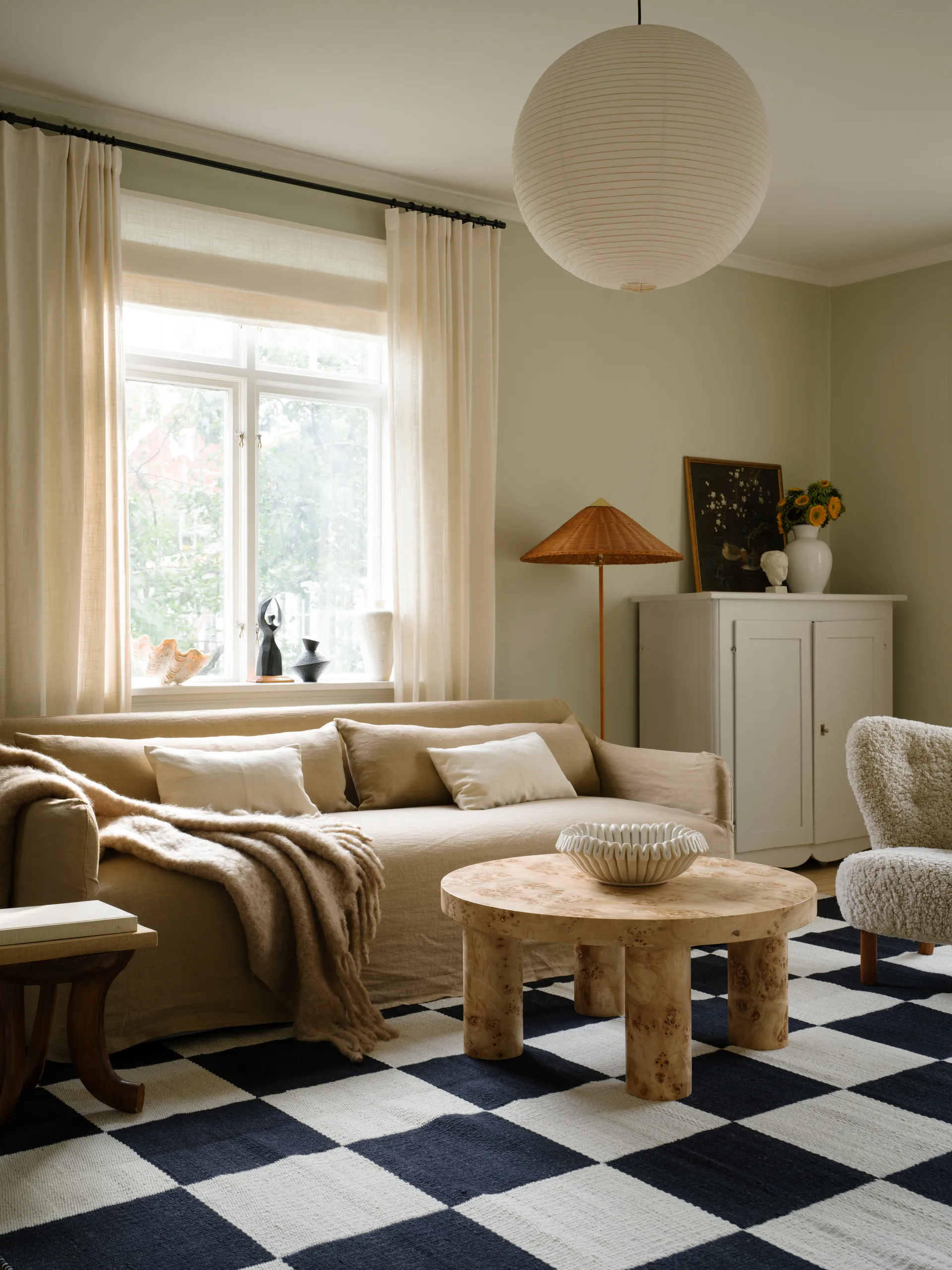 Chess wool rug, Black and white, 200x300 cm Layered