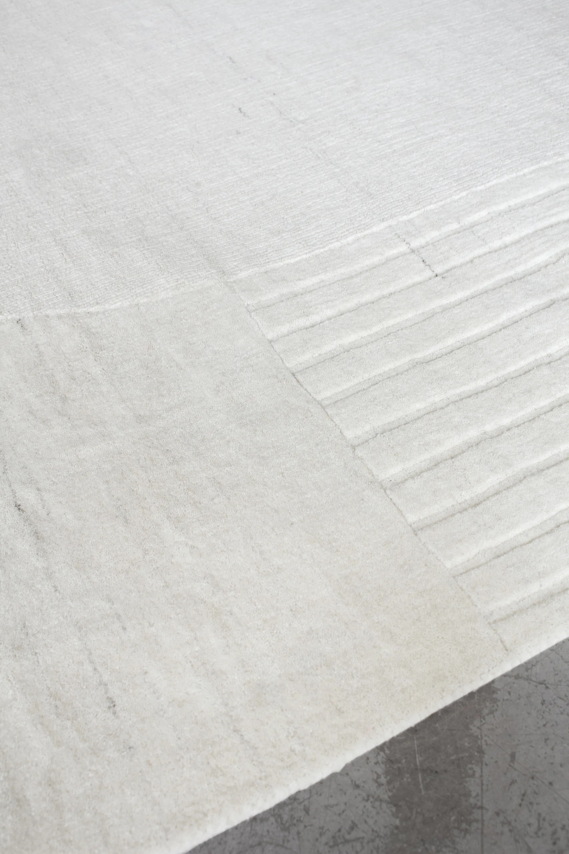 Circular wool carpet 180x270 cm, Bone white Layered