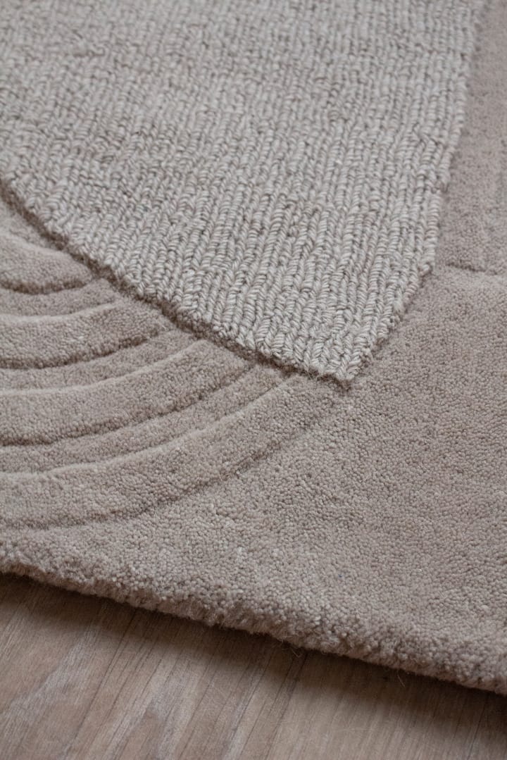 Circular wool carpet 220x350 cm - Light oatmeal - Layered