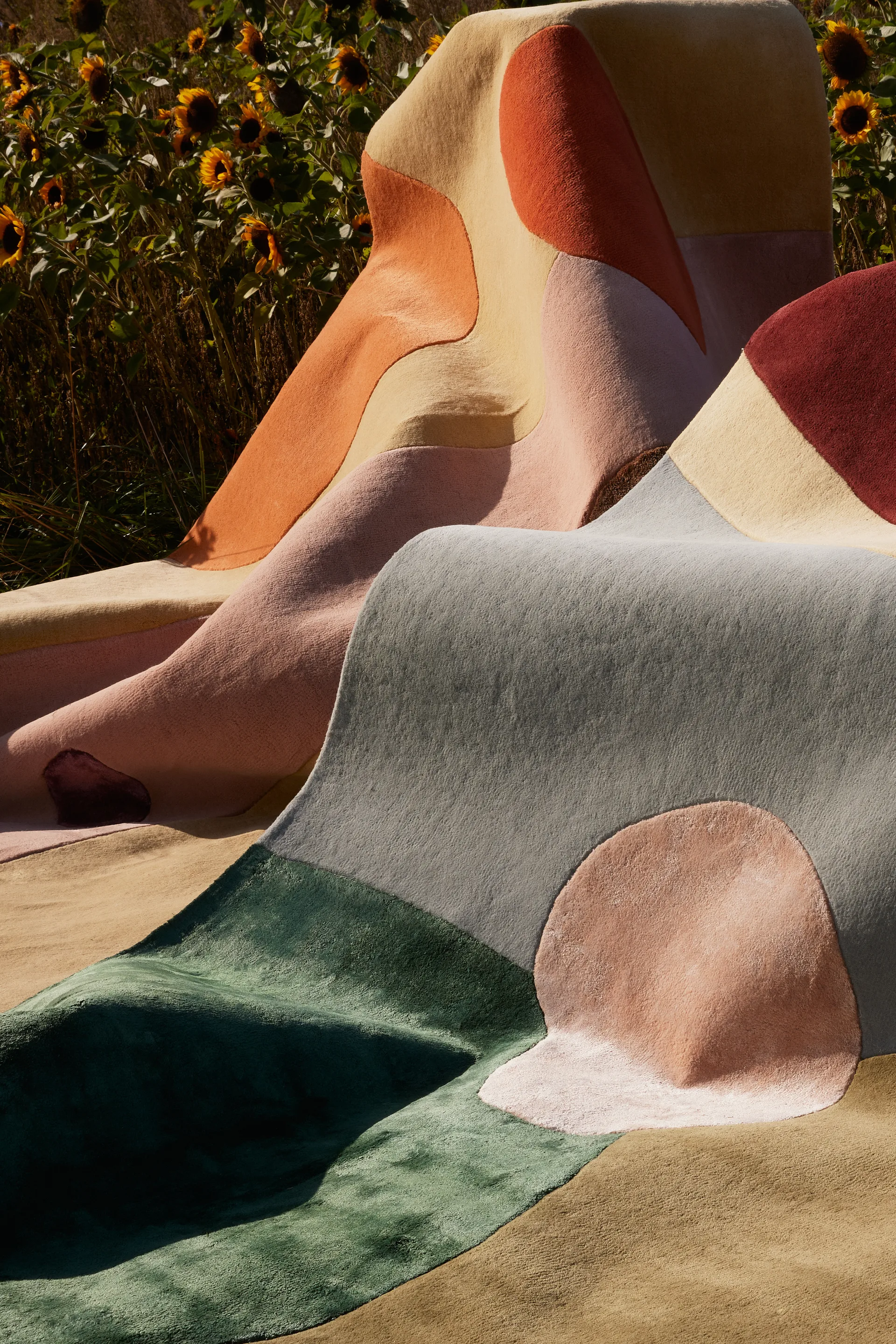 Magical Garden wool rug, 140x200 cm Layered