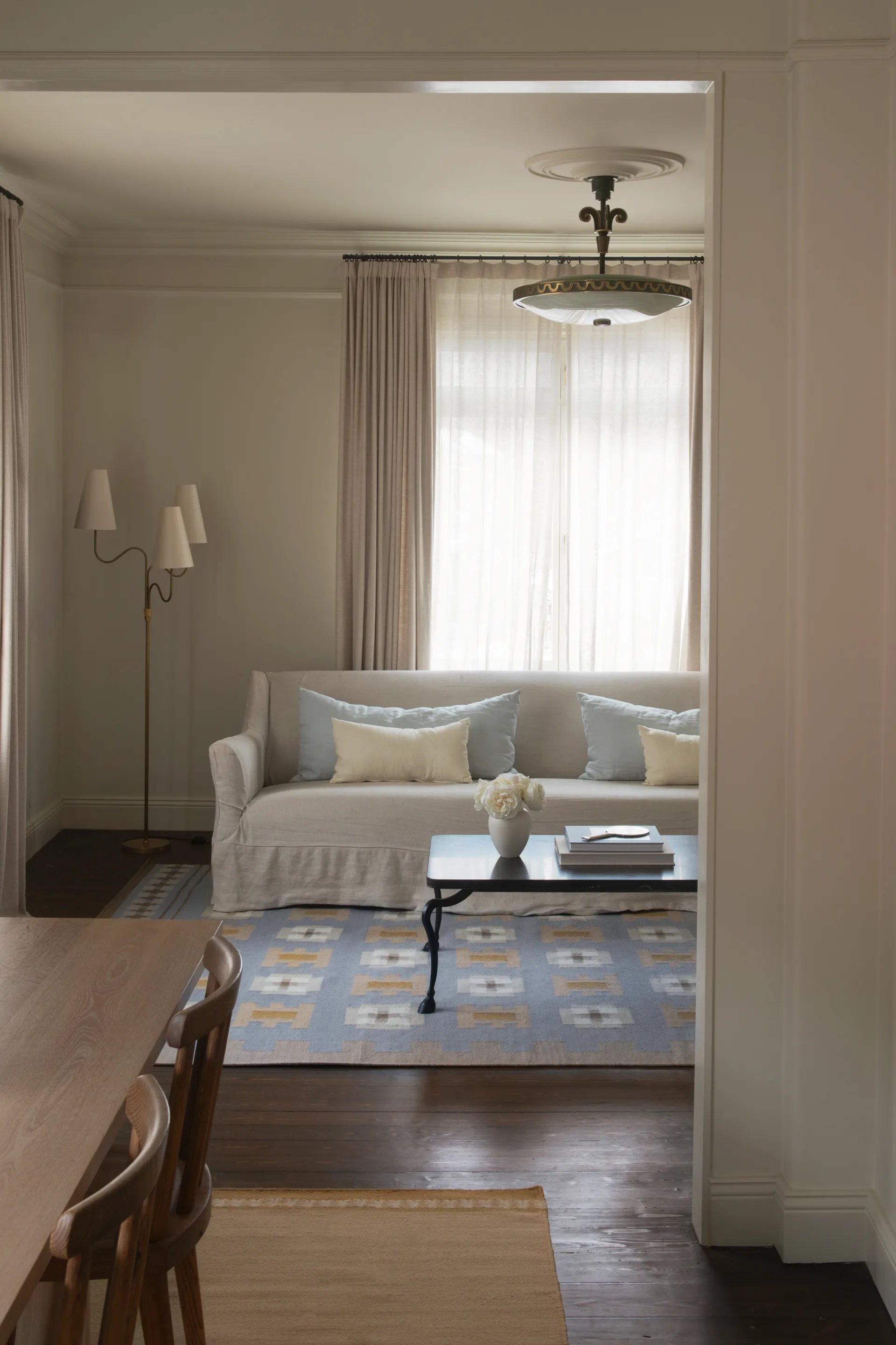 Röllakan Selma wool rug, Dove, 250x350 cm Layered
